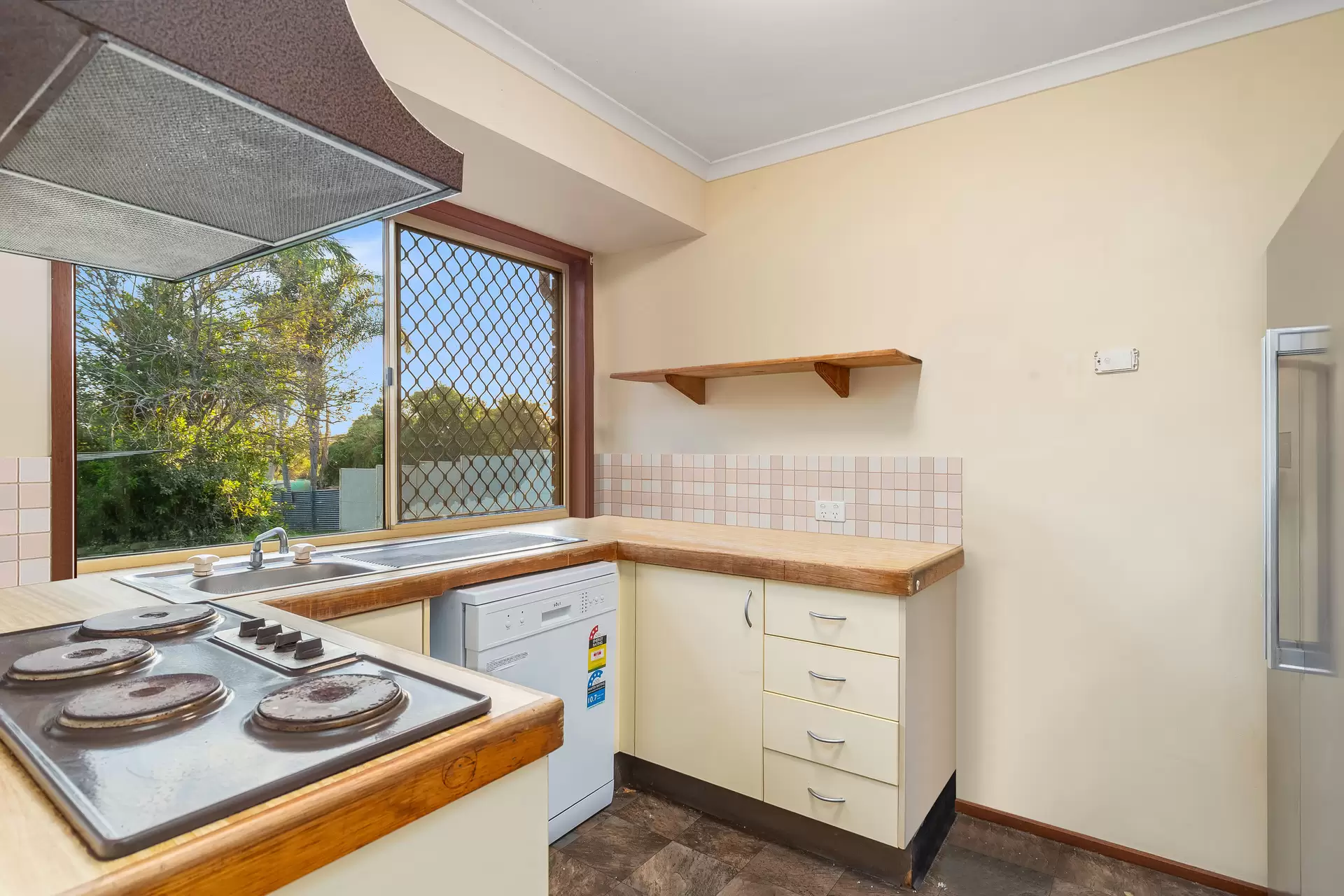 313 Redland Bay Road, Capalaba Sold by Queensland Sotheby's International Realty - image 1