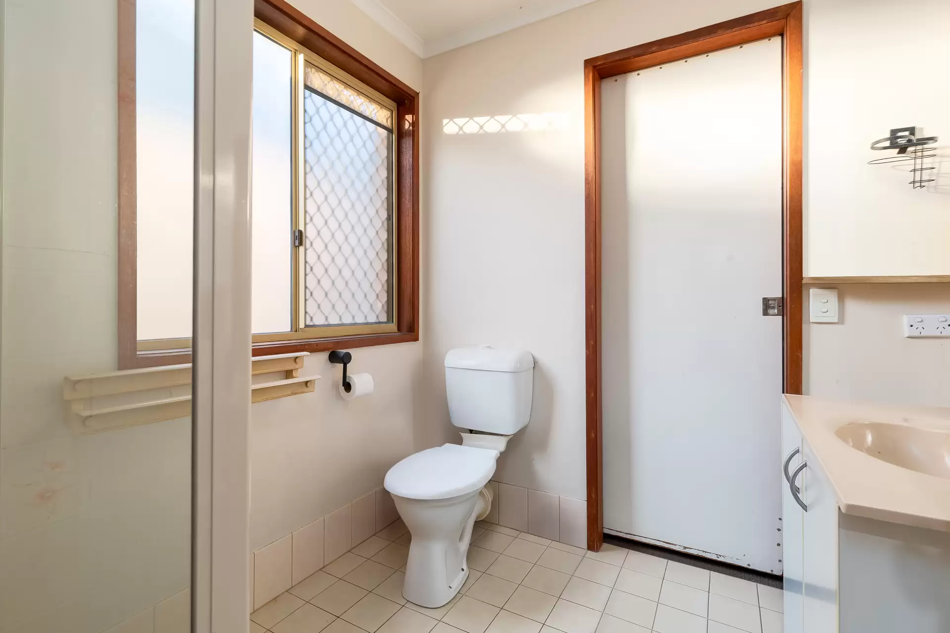 313 Redland Bay Road, Capalaba Sold by Queensland Sotheby's International Realty - image 1