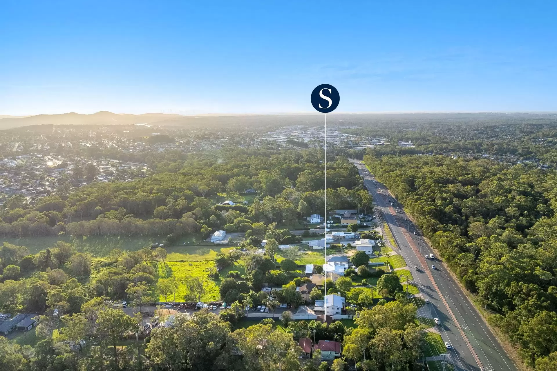 313 Redland Bay Road, Capalaba Sold by Queensland Sotheby's International Realty - image 1