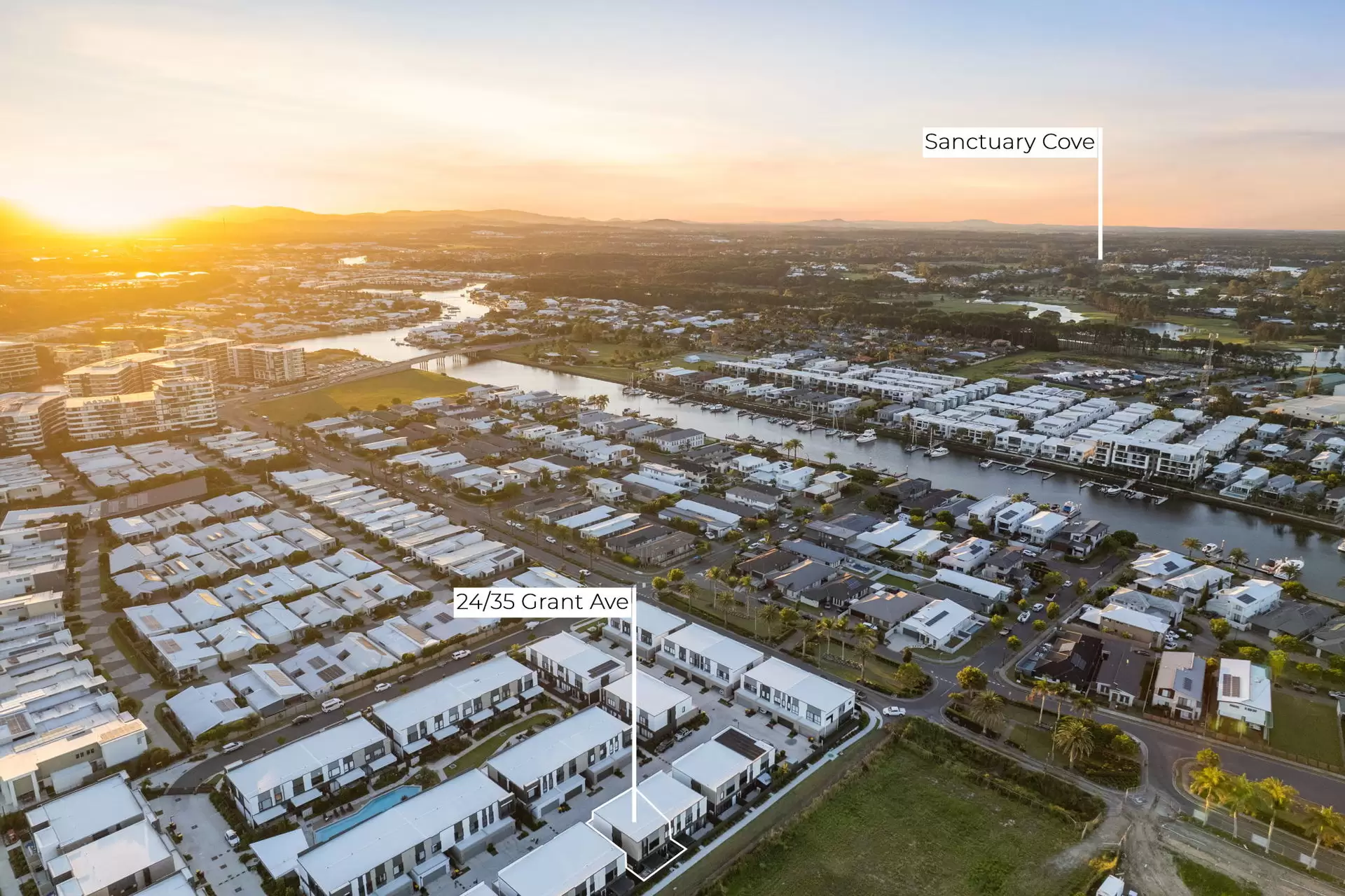 24/35 Grant Avenue, Hope Island Sold by Queensland Sotheby's International Realty - image 1
