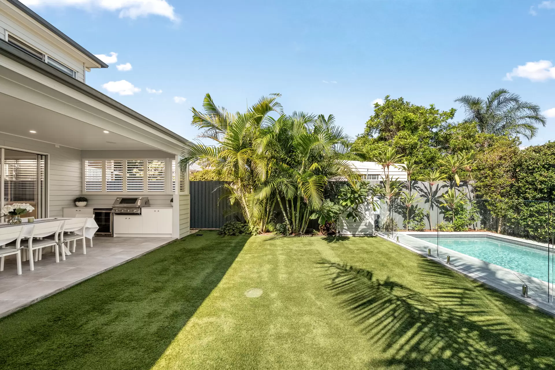 62 Henry Street, Kalinga Sold by Queensland Sotheby's International Realty - image 1