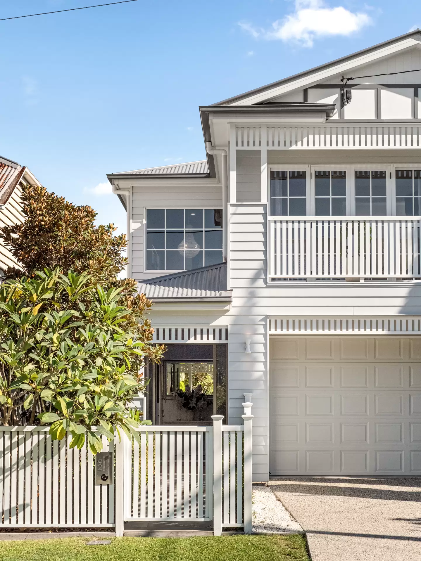 62 Henry Street, Kalinga Sold by Queensland Sotheby's International Realty - image 1