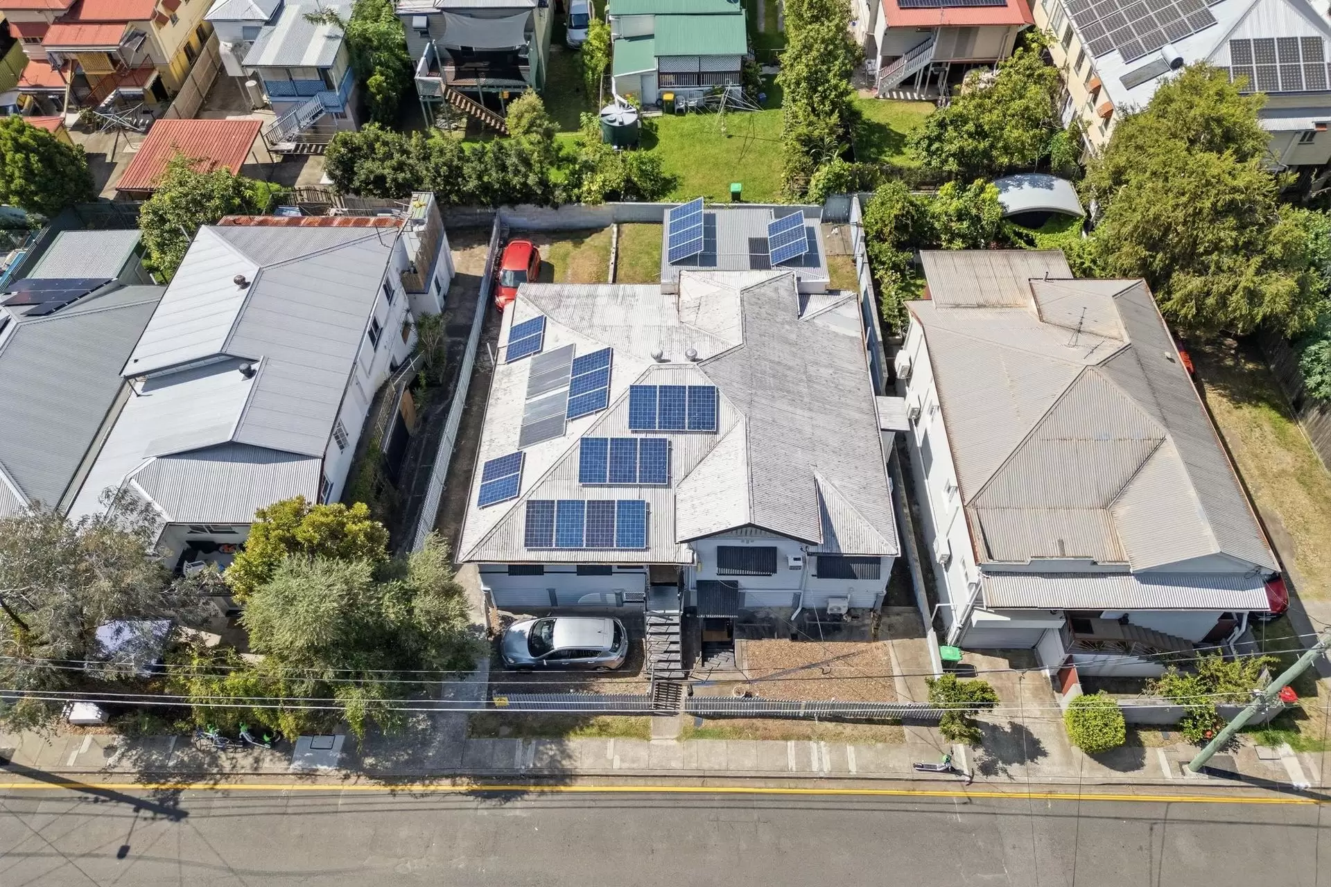 30 Princhester Street, West End Sold by Queensland Sotheby's International Realty - image 1