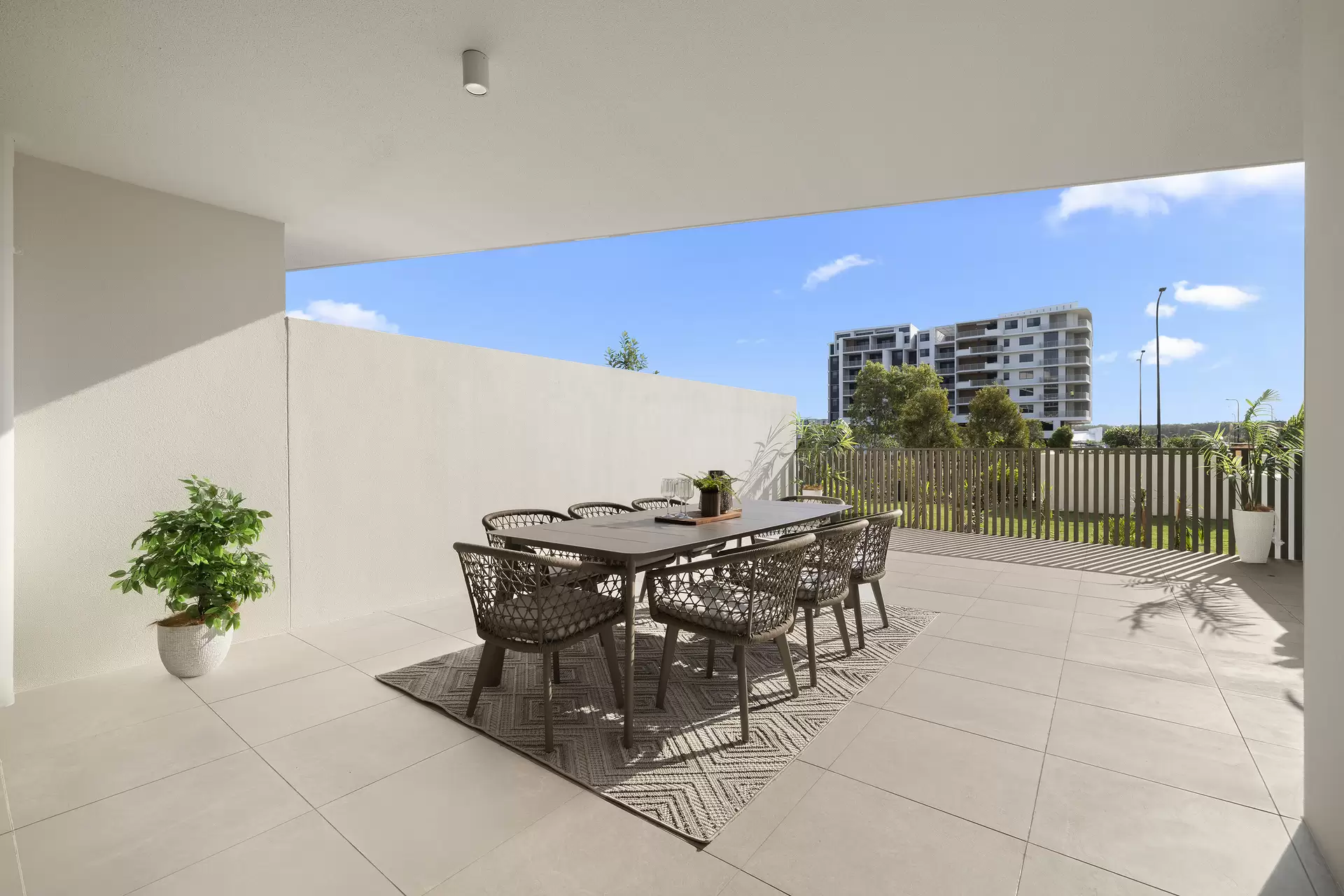 104/11 Waterside Retreat, Birtinya Sold by Queensland Sotheby's International Realty - image 1