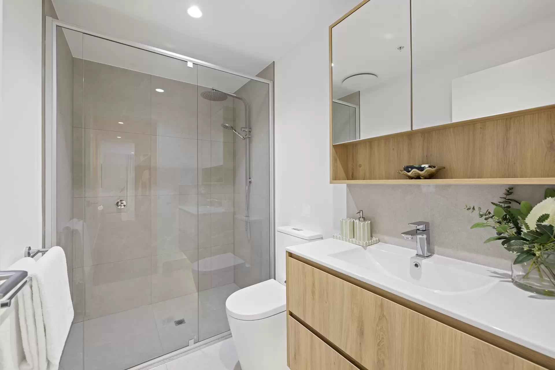 104/11 Waterside Retreat, Birtinya Sold by Queensland Sotheby's International Realty - image 1