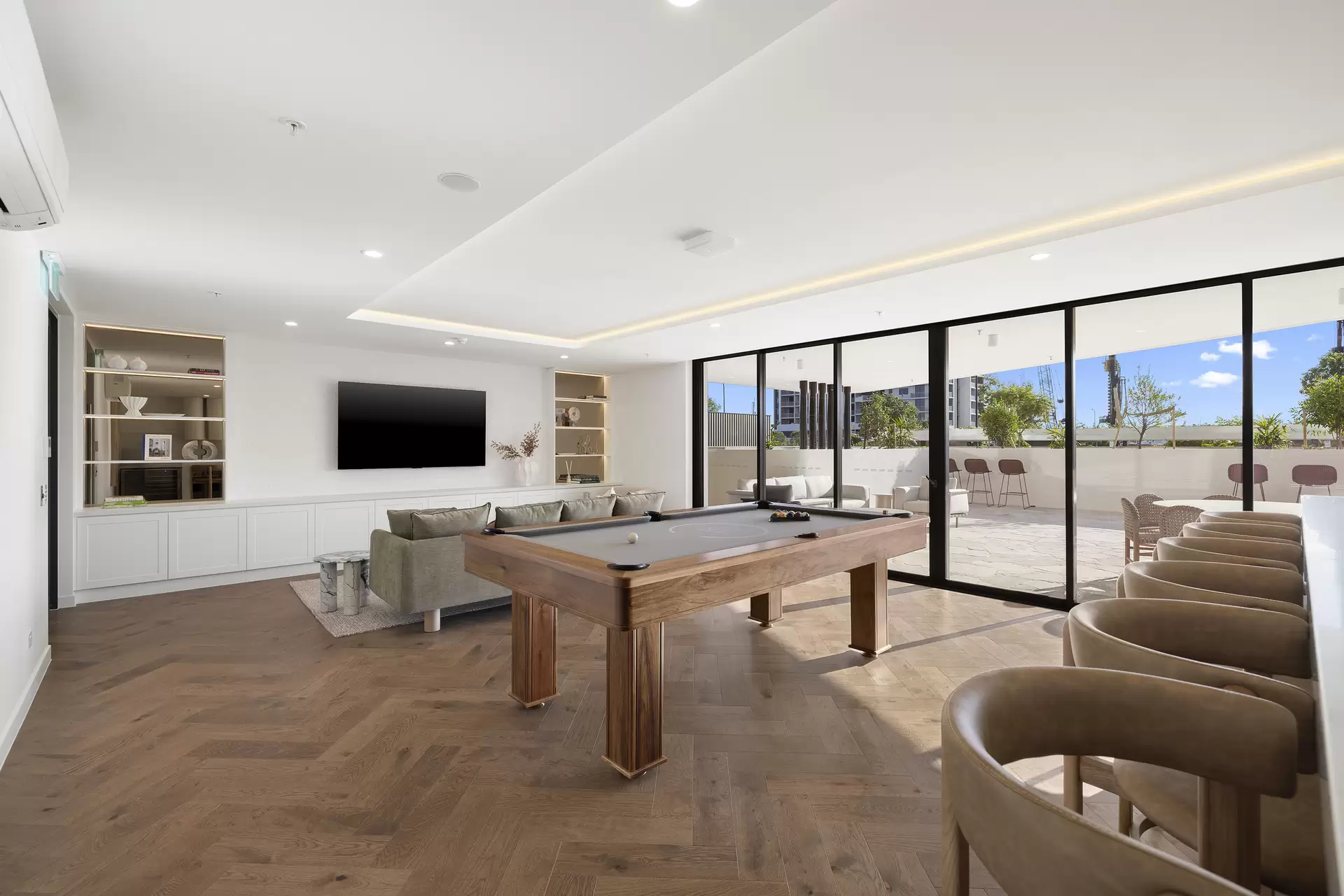 104/11 Waterside Retreat, Birtinya Sold by Queensland Sotheby's International Realty - image 1