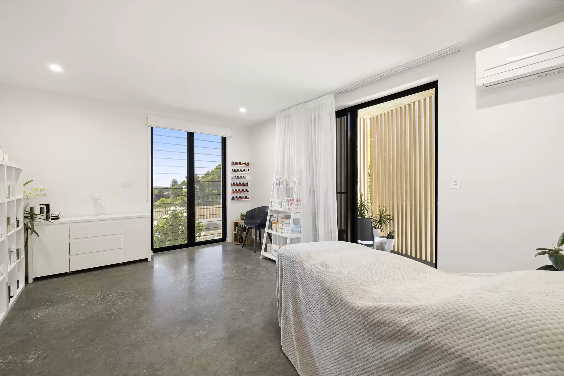 27 Mon Terre Drive, Little Mountain Sold by Queensland Sotheby's International Realty - image 1