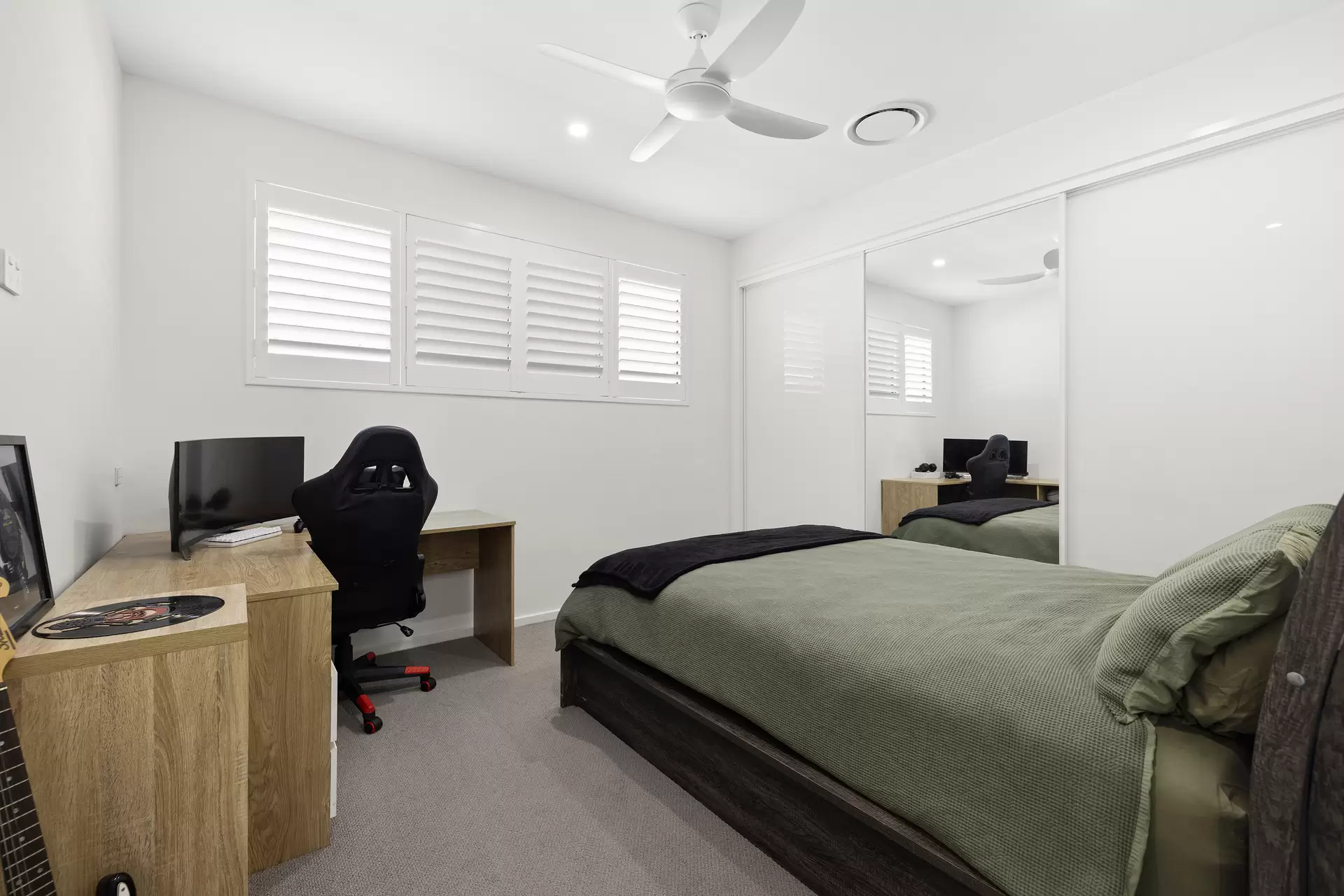 27 Mon Terre Drive, Little Mountain Sold by Queensland Sotheby's International Realty - image 1