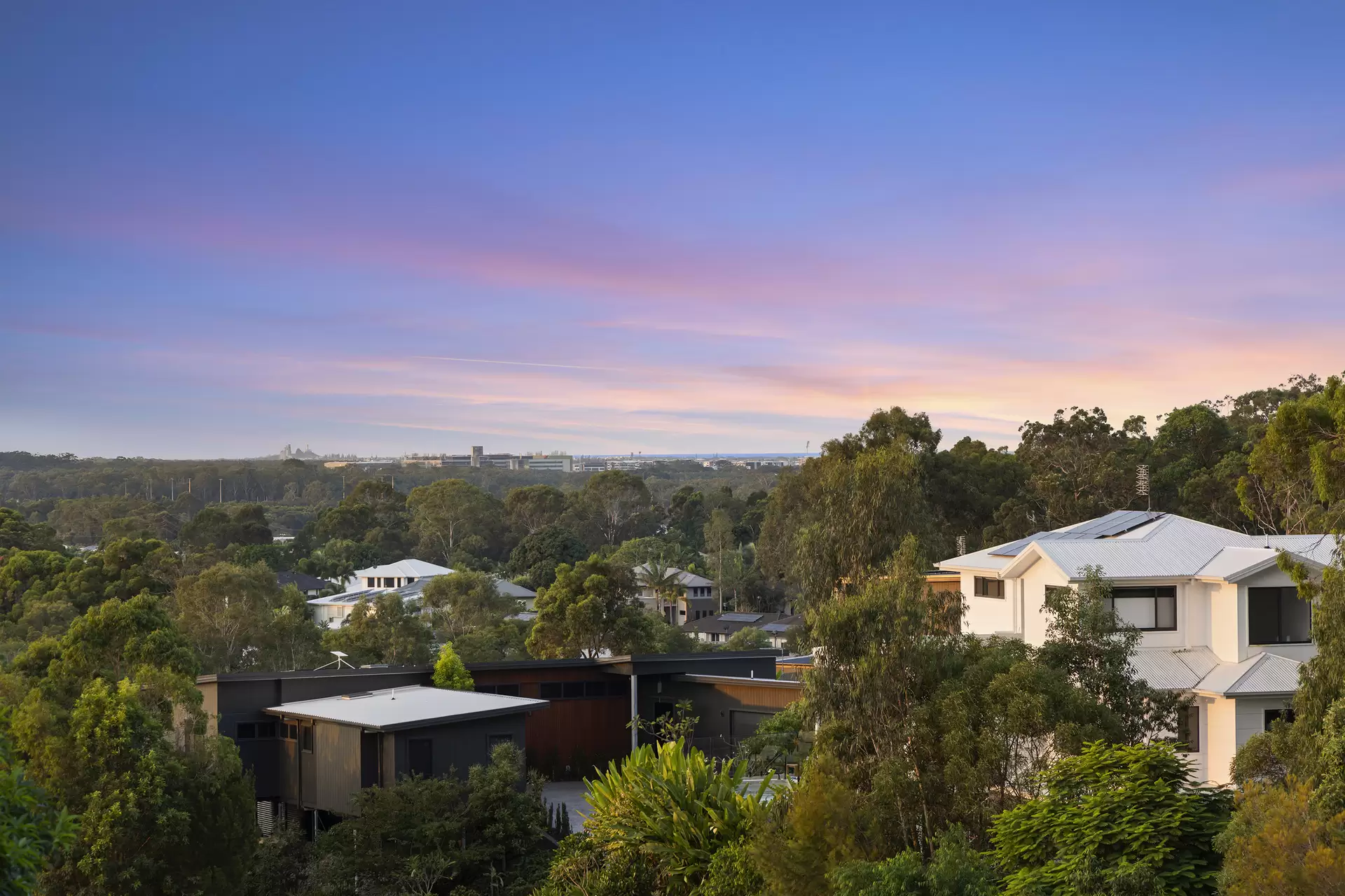 27 Mon Terre Drive, Little Mountain Sold by Queensland Sotheby's International Realty - image 1