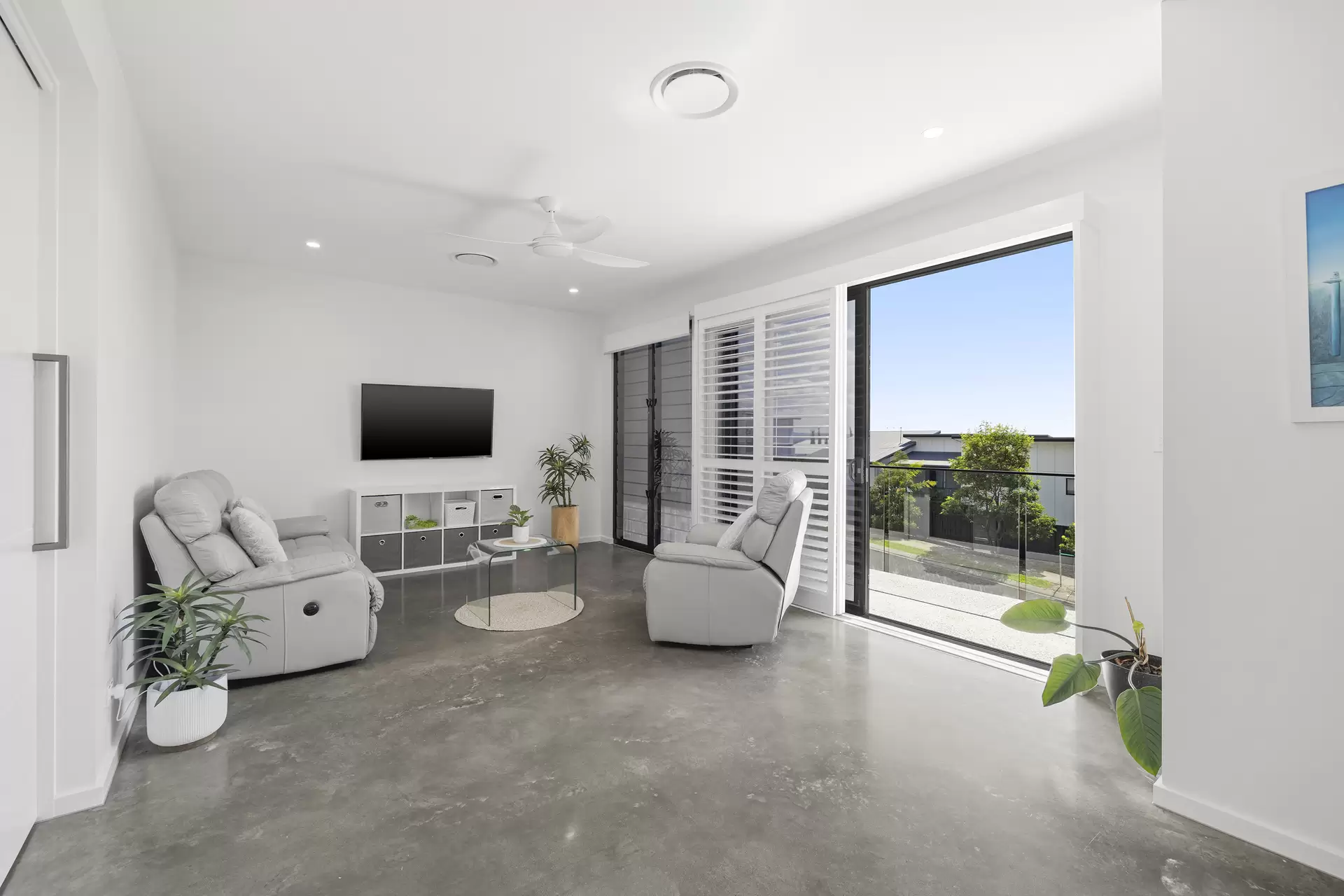 27 Mon Terre Drive, Little Mountain Sold by Queensland Sotheby's International Realty - image 1