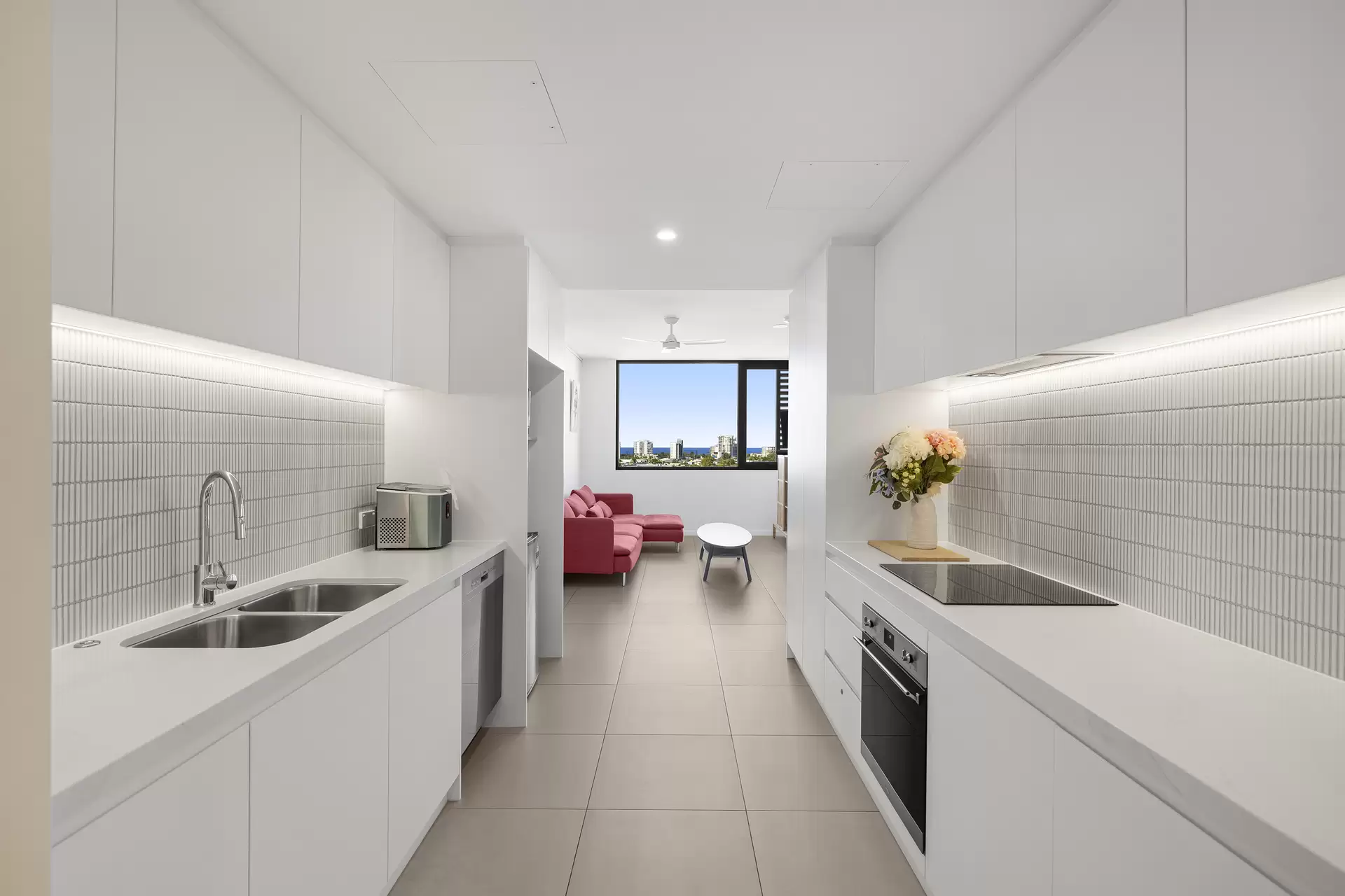 905/12 South Sea Islander Way, Maroochydore Sold by  - image 1