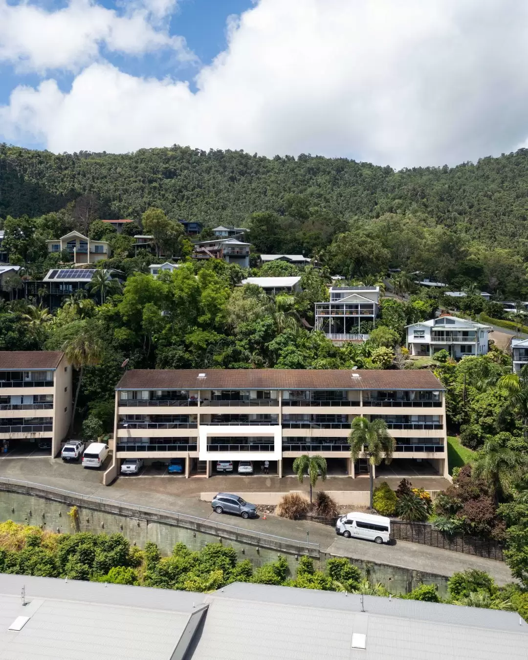 125/4 Eshelby Drive, Cannonvale Sold by Queensland Sotheby's International Realty - image 1