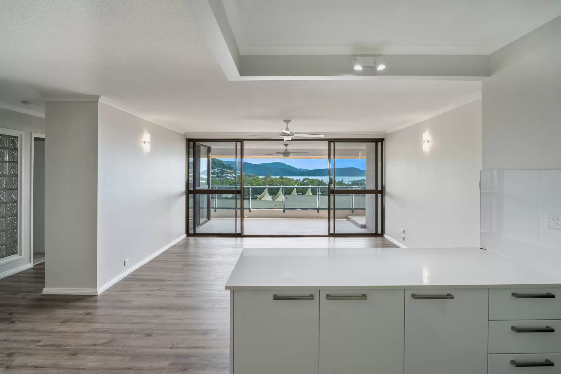 125/4 Eshelby Drive, Cannonvale Sold by Queensland Sotheby's International Realty - image 1