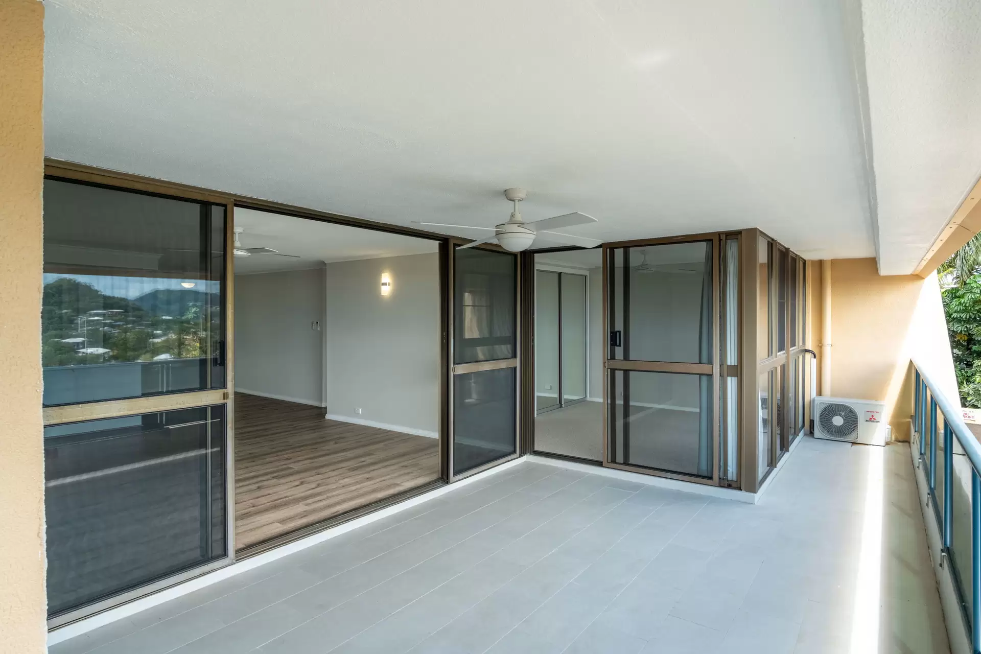 125/4 Eshelby Drive, Cannonvale Sold by Queensland Sotheby's International Realty - image 1