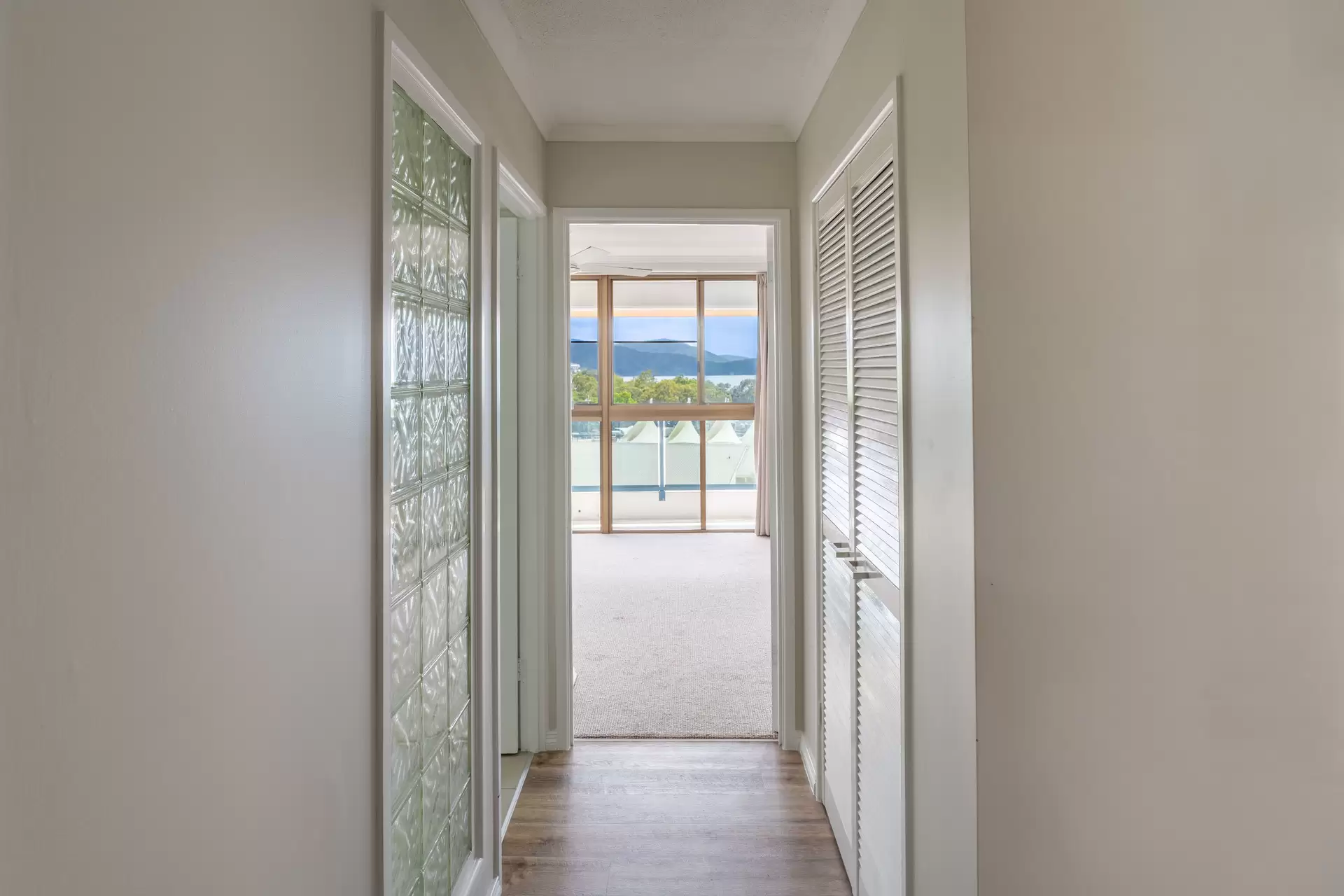 125/4 Eshelby Drive, Cannonvale Sold by Queensland Sotheby's International Realty - image 1