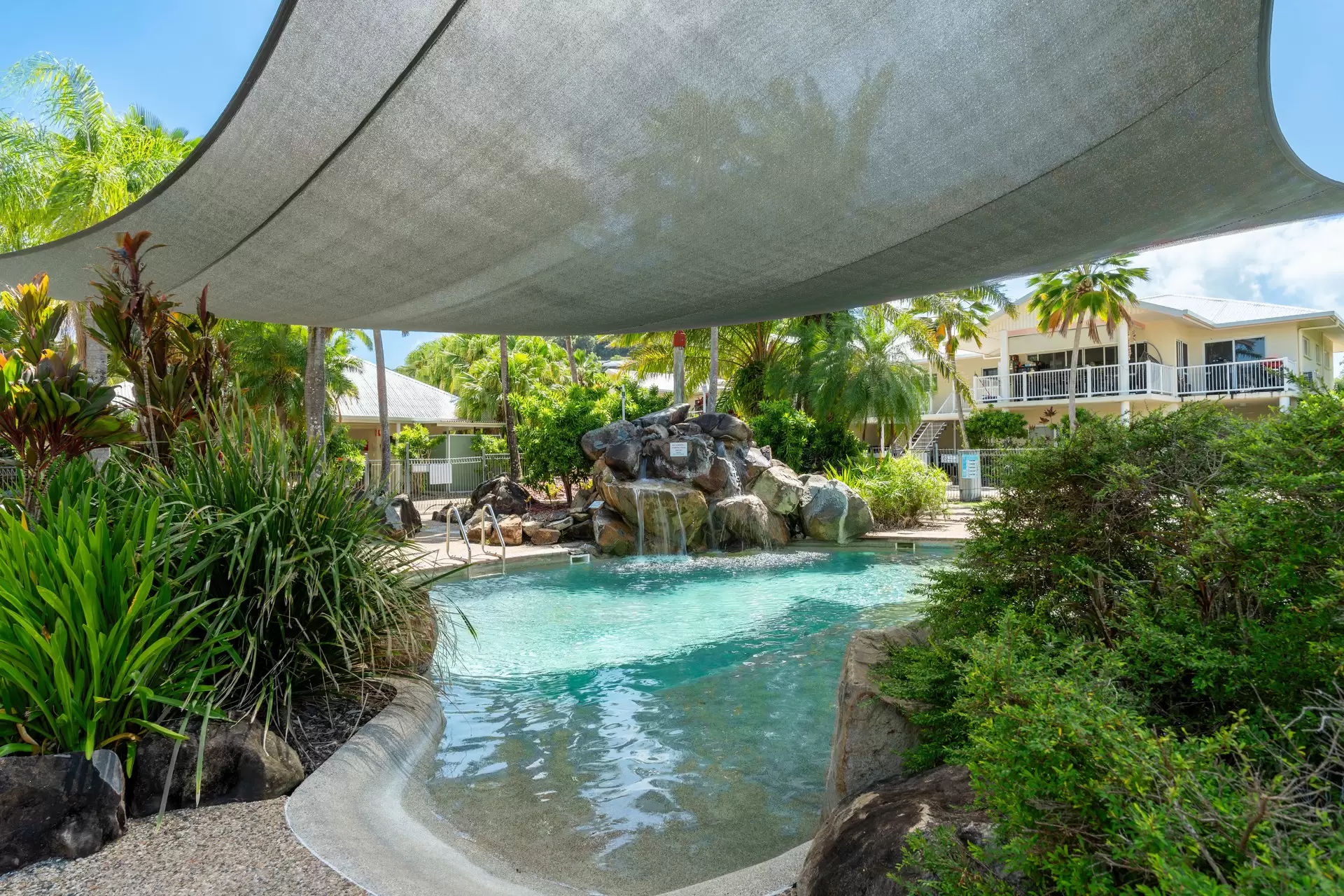 28/24 Pandanus Drive, Cannonvale Sold by Queensland Sotheby's International Realty - image 1