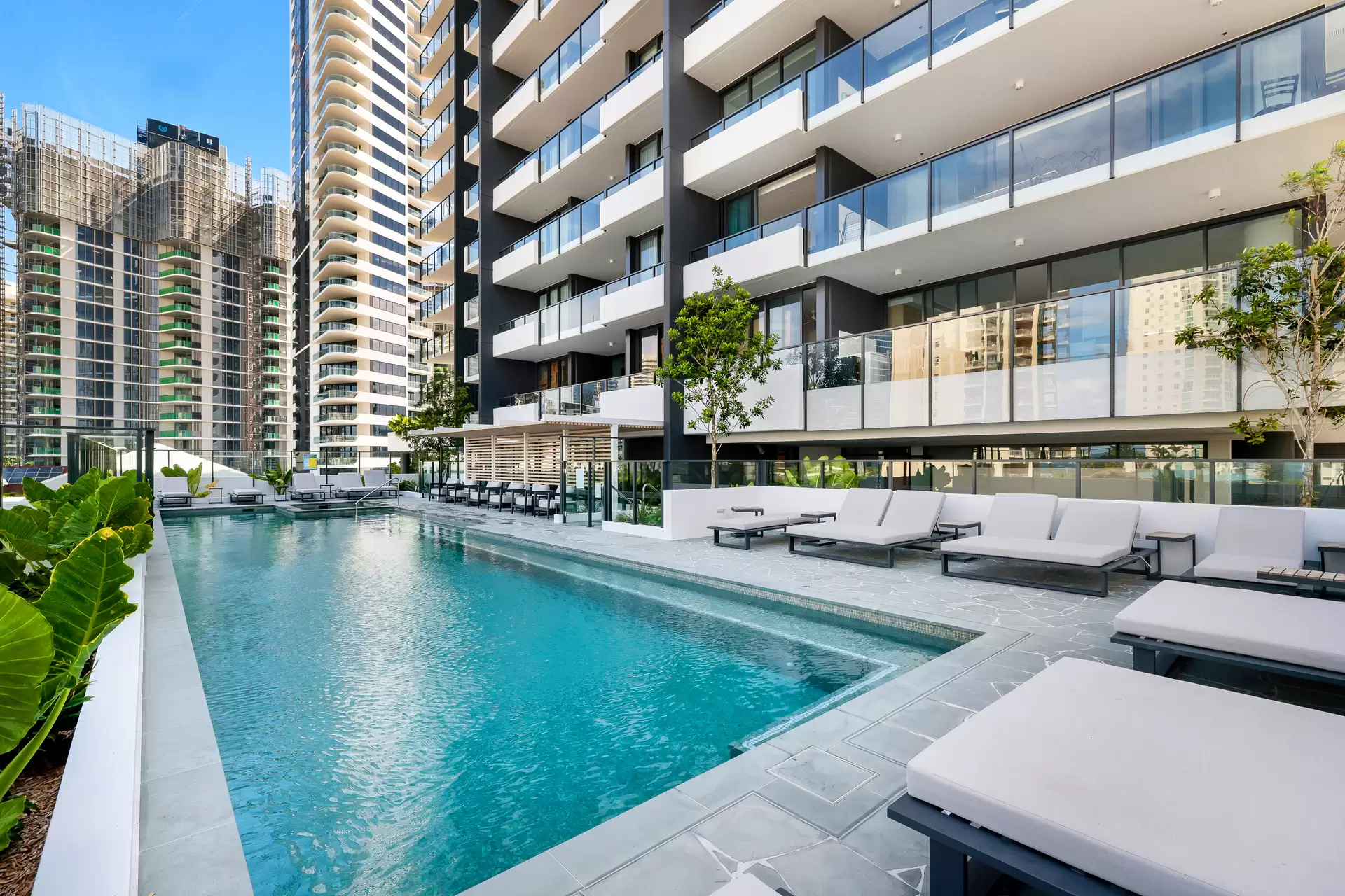 93/25 Woodroffe Avenue, Main Beach Sold by Queensland Sotheby's International Realty - image 1