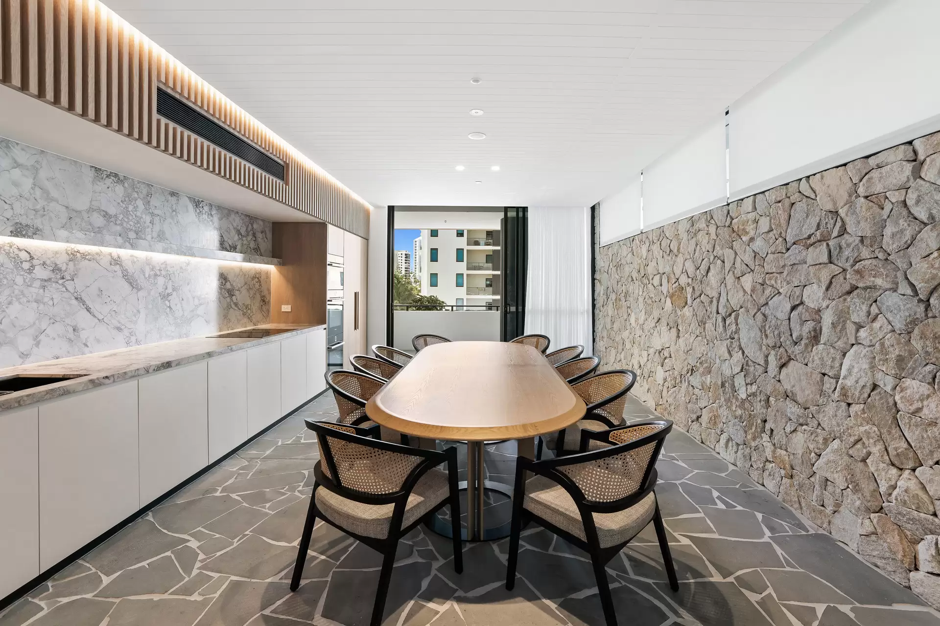 93/25 Woodroffe Avenue, Main Beach Sold by Queensland Sotheby's International Realty - image 1