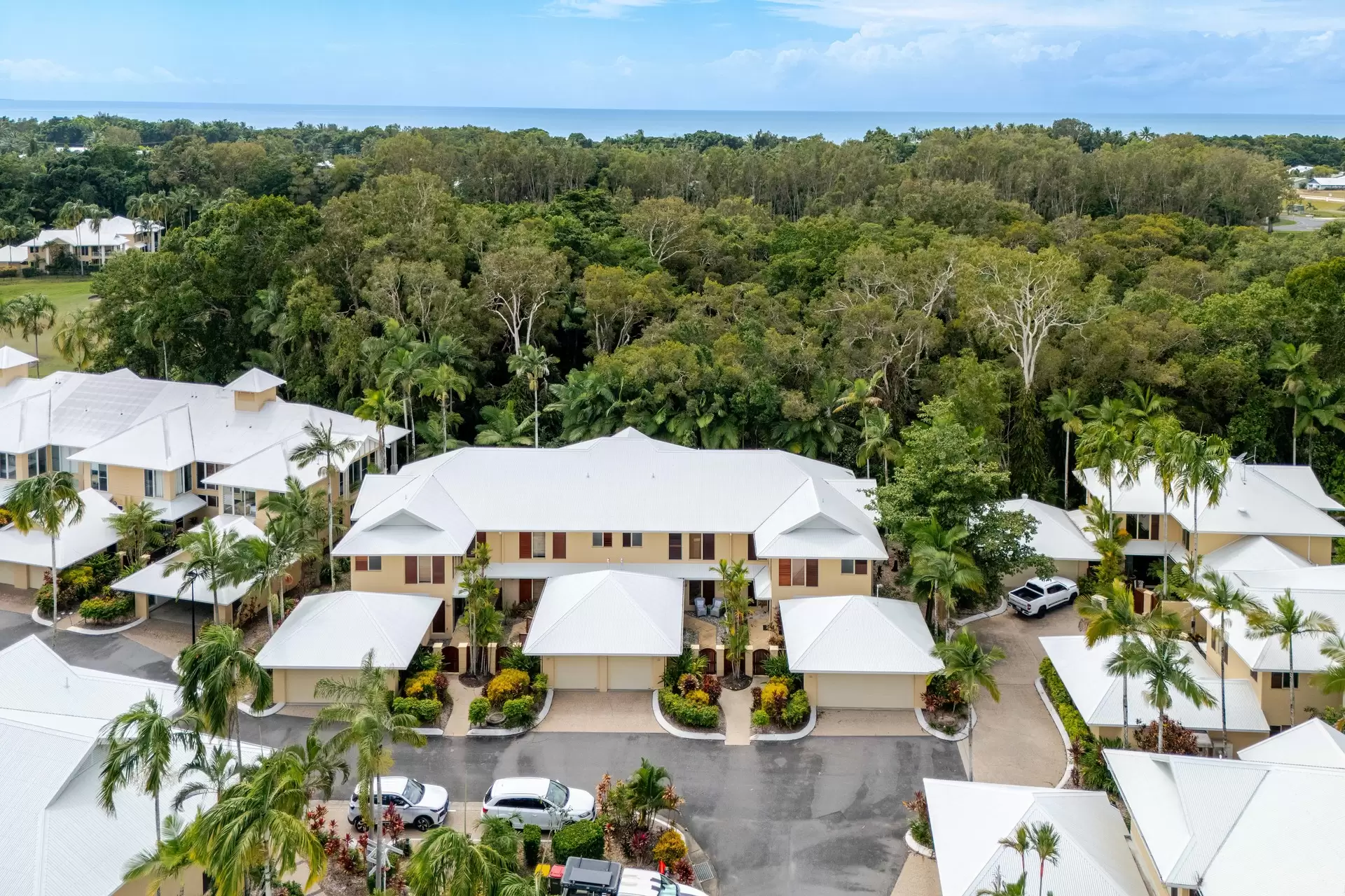 23/24-70 Nautilus  Street, Port Douglas For Sale by Queensland Sotheby's International Realty - image 1