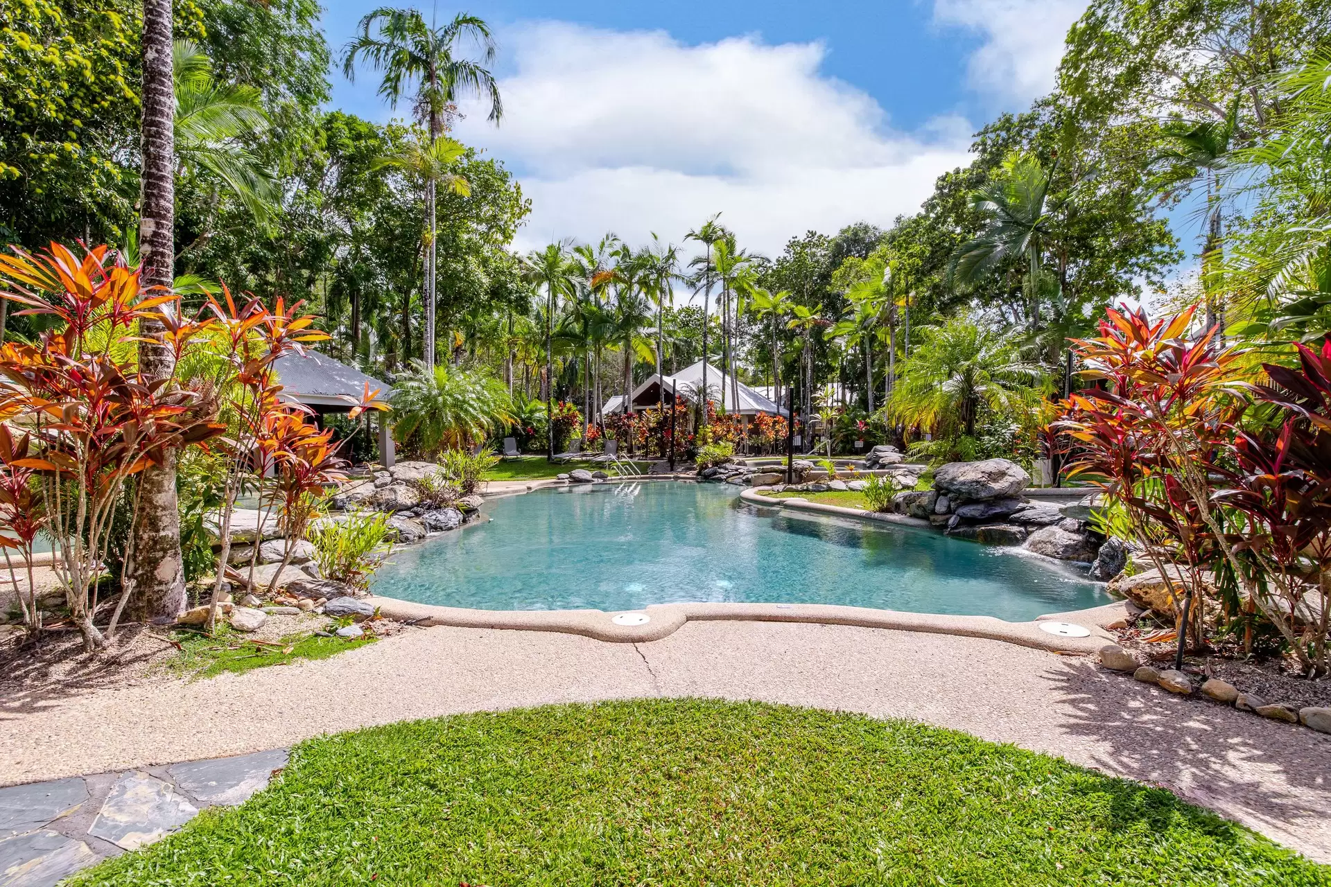 23/24-70 Nautilus  Street, Port Douglas For Sale by Queensland Sotheby's International Realty - image 1