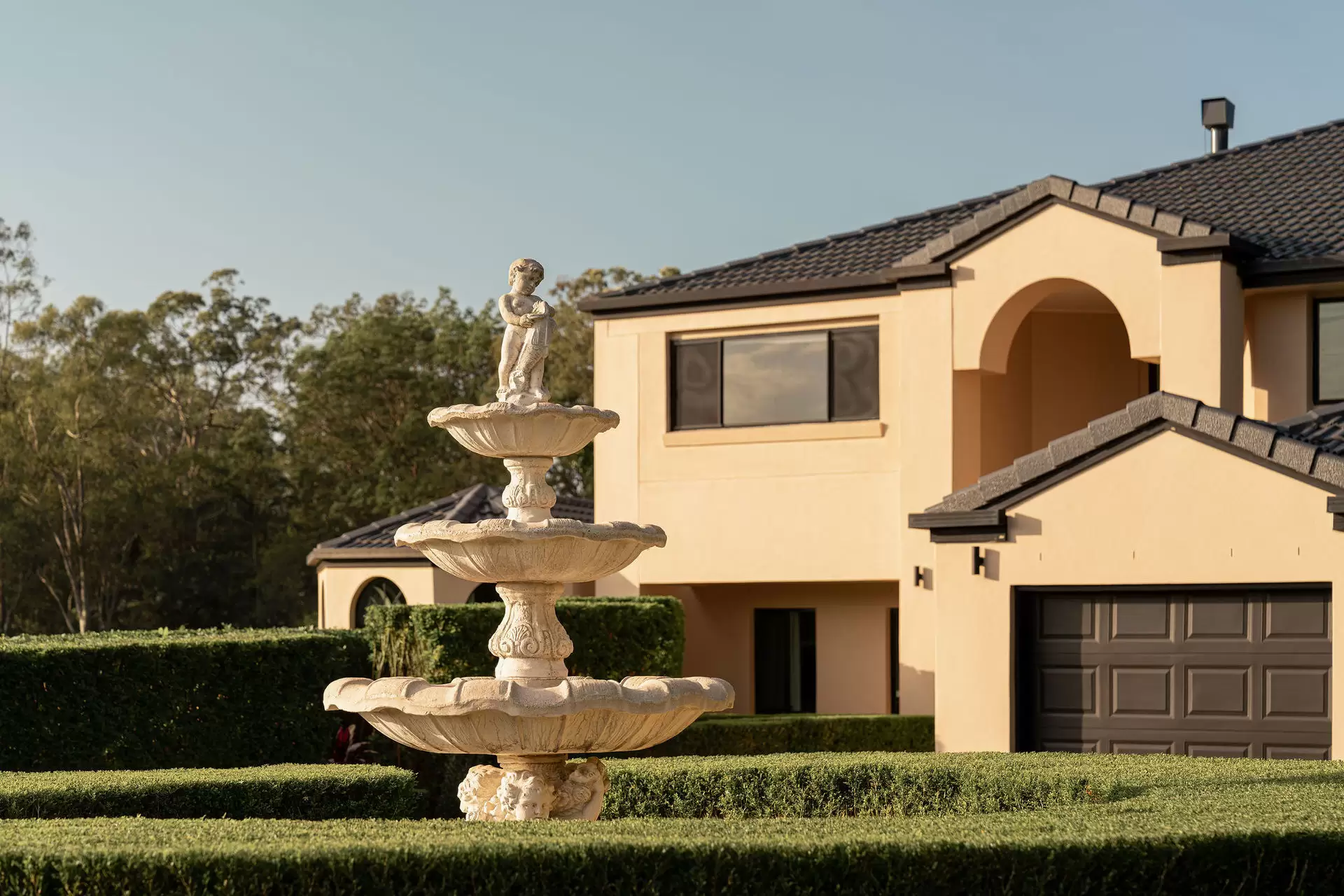 24 Lauren Place, Chandler Sold by Queensland Sotheby's International Realty - image 1