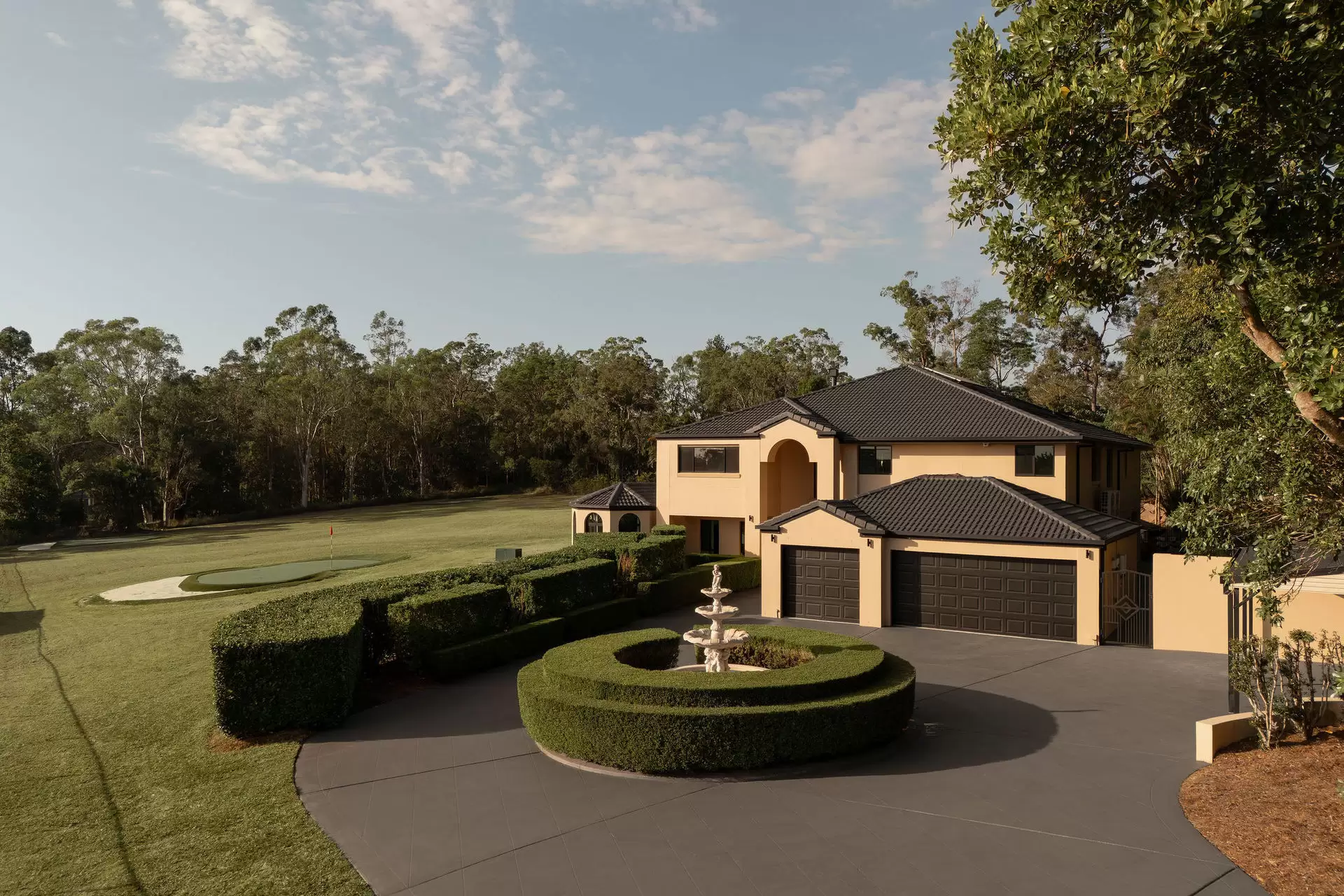 24 Lauren Place, Chandler For Sale by Queensland Sotheby's International Realty - image 1