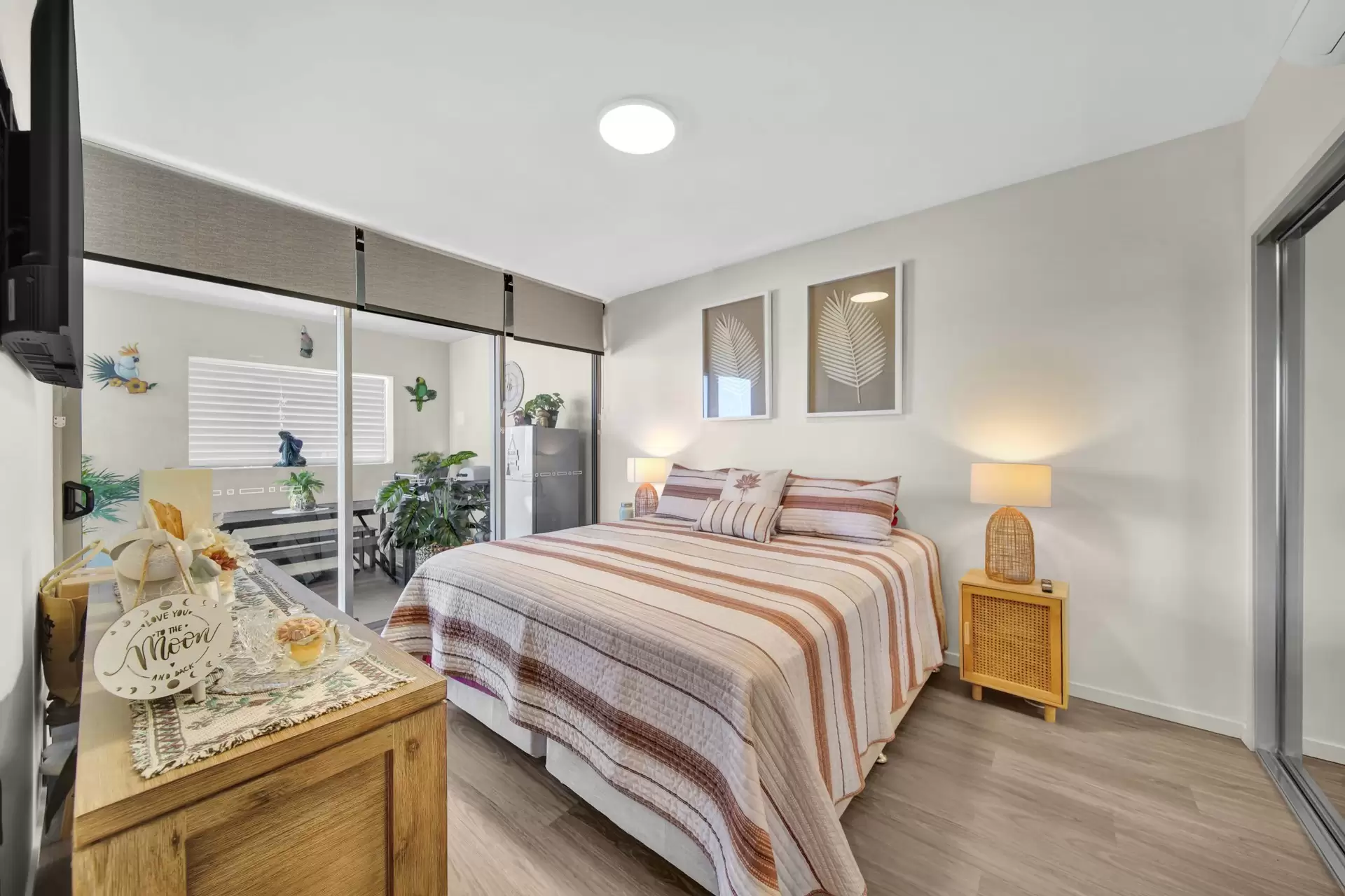 21/135-139 Shore Street West, Cleveland For Sale by Queensland Sotheby's International Realty - image 1