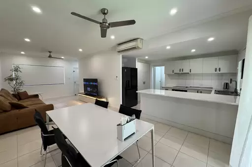 15/25 Abell Road, Cannonvale Sold by 