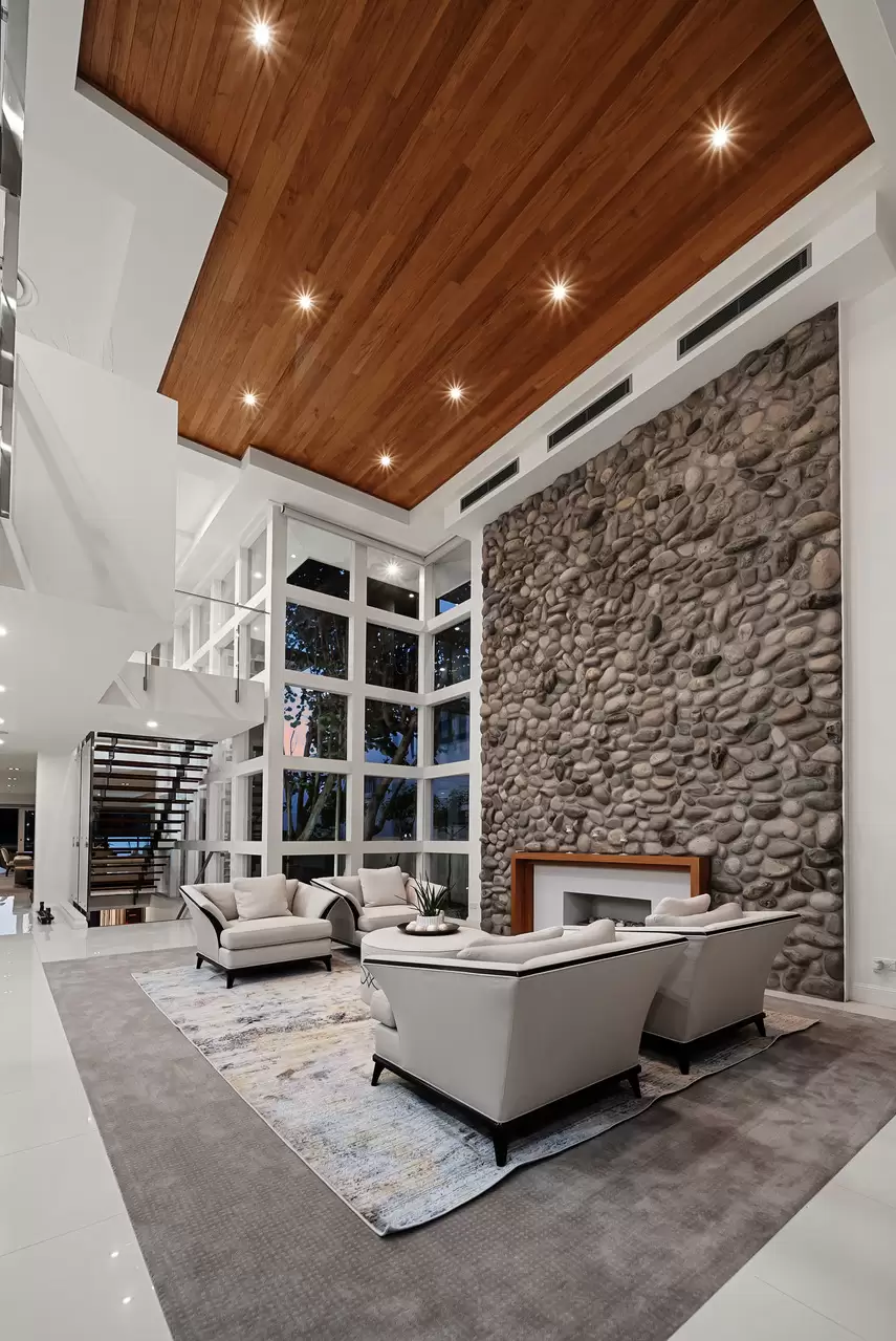 363  Brisbane Corso, Yeronga For Sale by Queensland Sotheby's International Realty - image 1