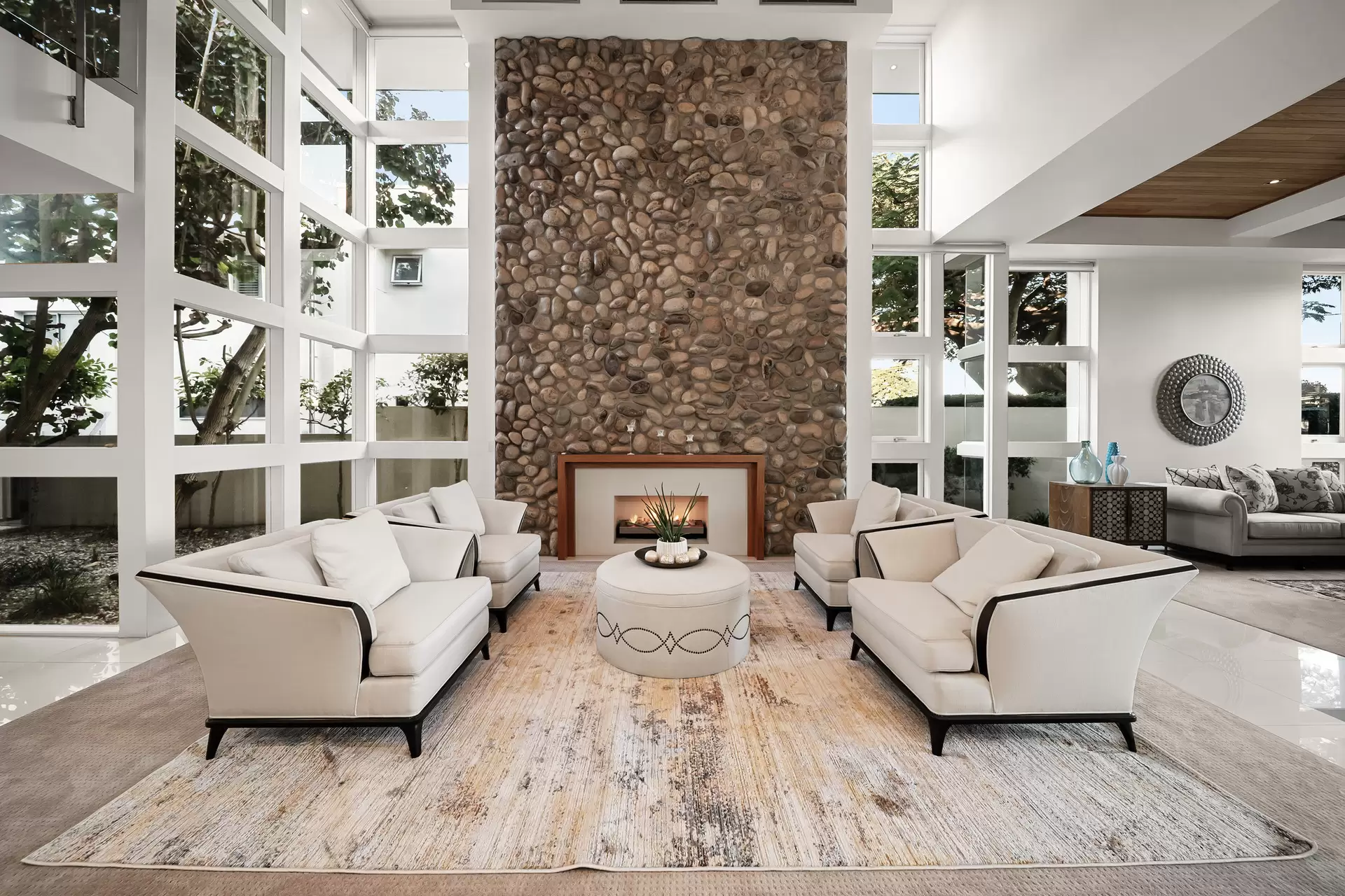 363  Brisbane Corso, Yeronga For Sale by Queensland Sotheby's International Realty - image 1