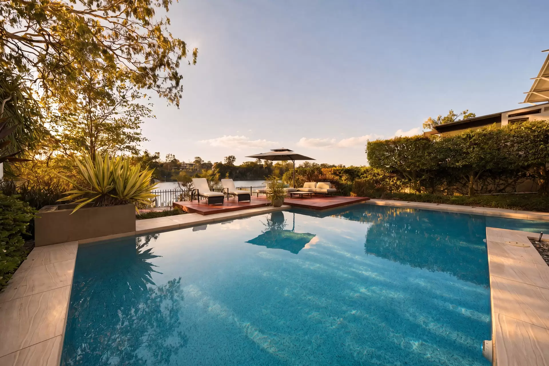 363  Brisbane Corso, Yeronga For Sale by Queensland Sotheby's International Realty - image 1