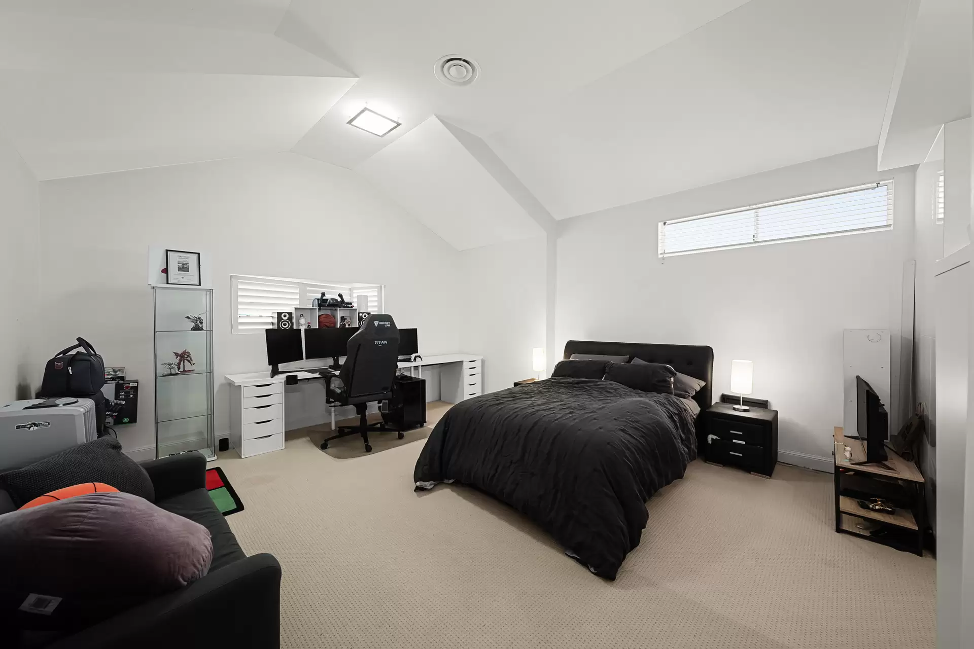 363  Brisbane Corso, Yeronga For Sale by Queensland Sotheby's International Realty - image 1