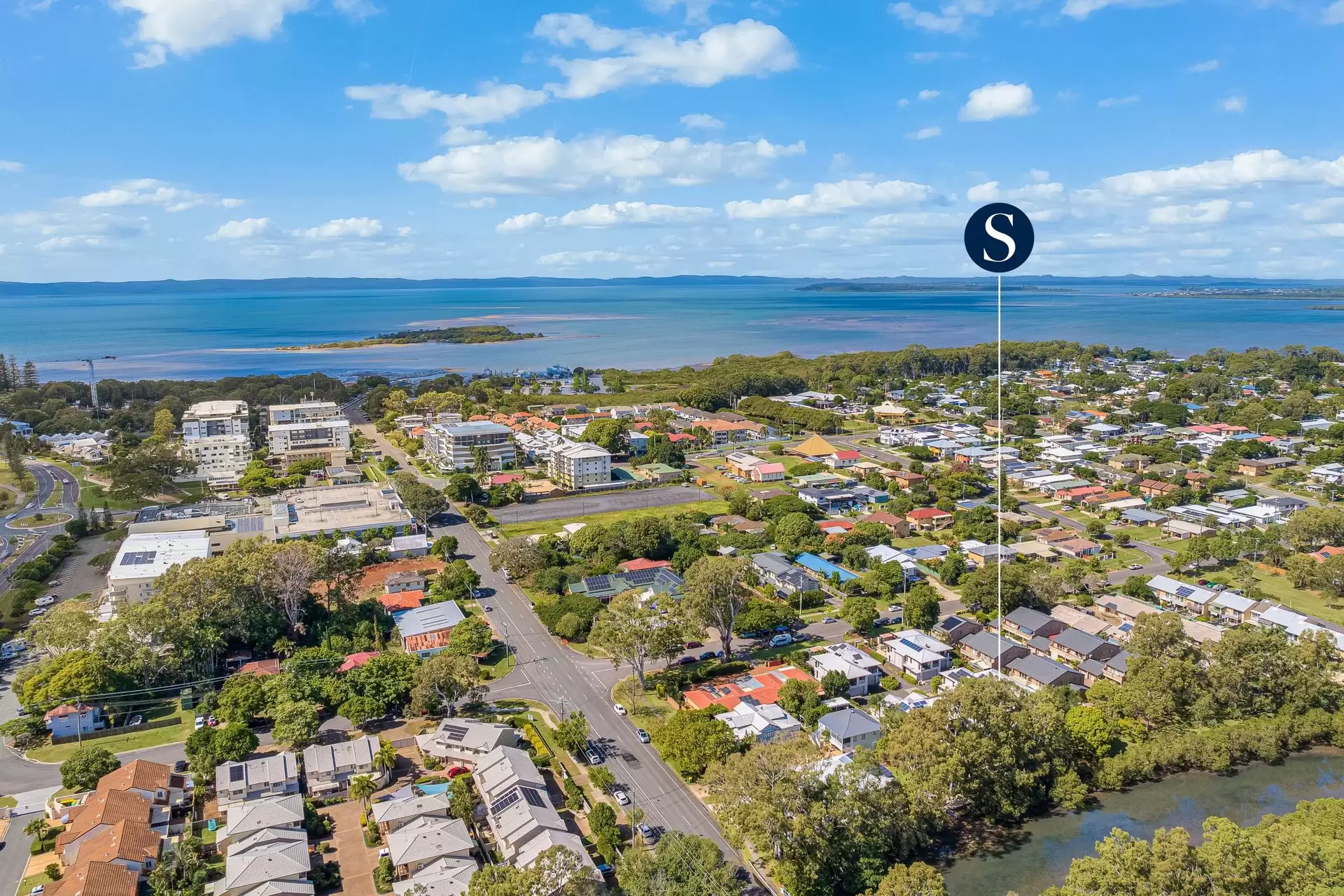 6/14-16 Channel Street, Cleveland Sold by Queensland Sotheby's International Realty - image 1