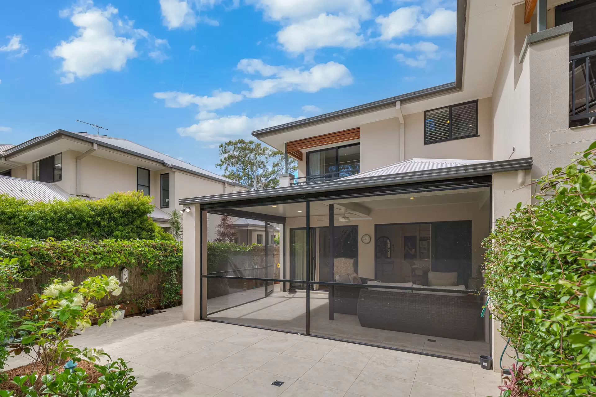 6/14-16 Channel Street, Cleveland Sold by Queensland Sotheby's International Realty - image 1
