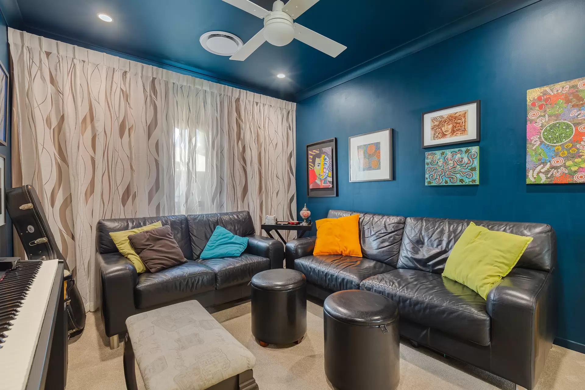 6/14-16 Channel Street, Cleveland Sold by Queensland Sotheby's International Realty - image 1