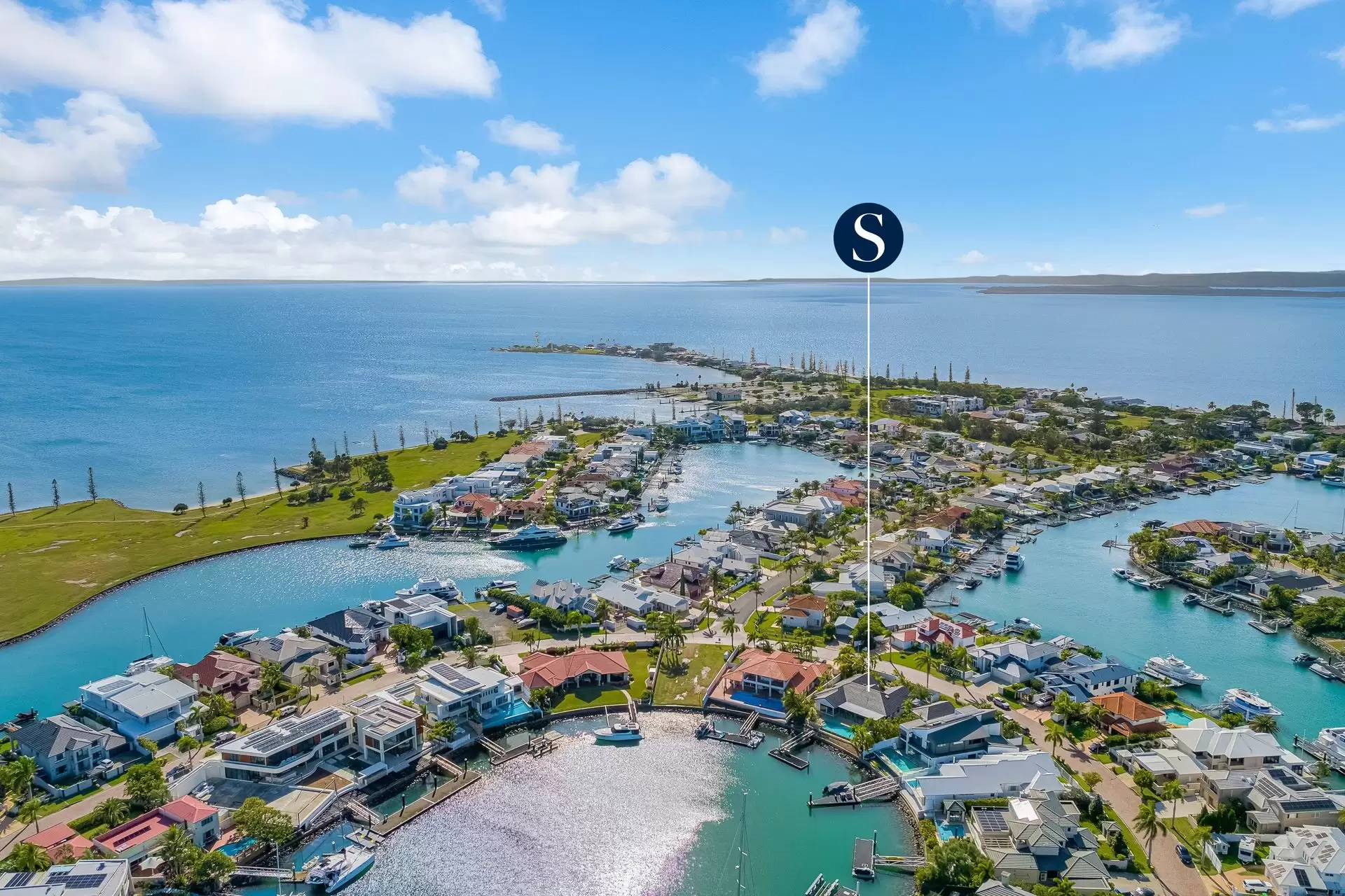 23 Piermont Place, Raby Bay Sold by Queensland Sotheby's International Realty - image 1