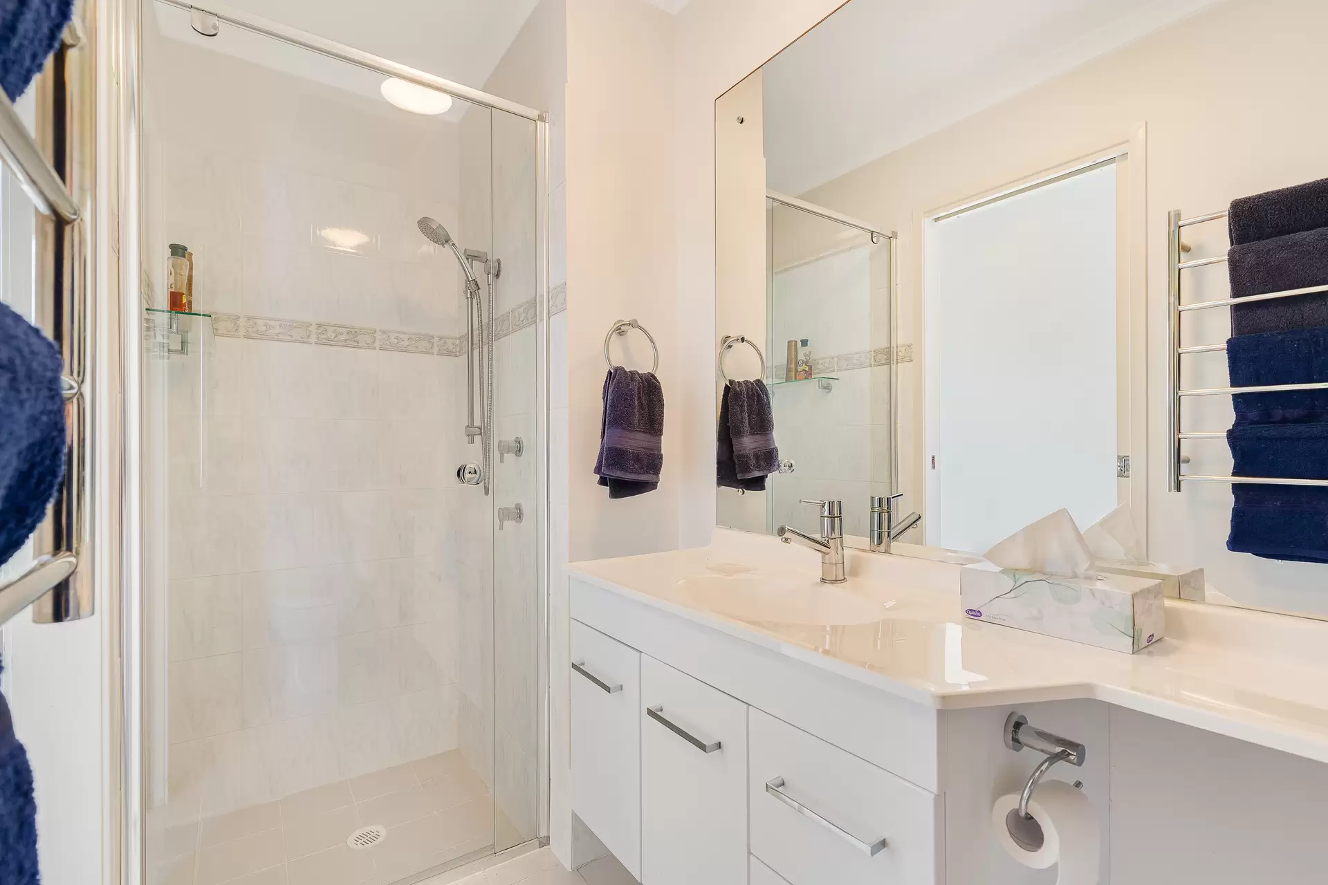 23 Piermont Place, Raby Bay Sold by Queensland Sotheby's International Realty - image 1