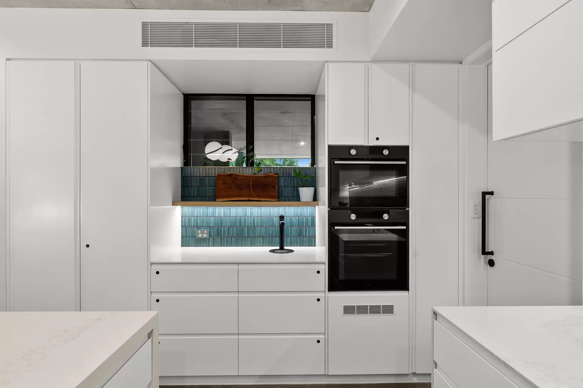 2 Beryl Street, Port Douglas For Sale by Queensland Sotheby's International Realty - image 1