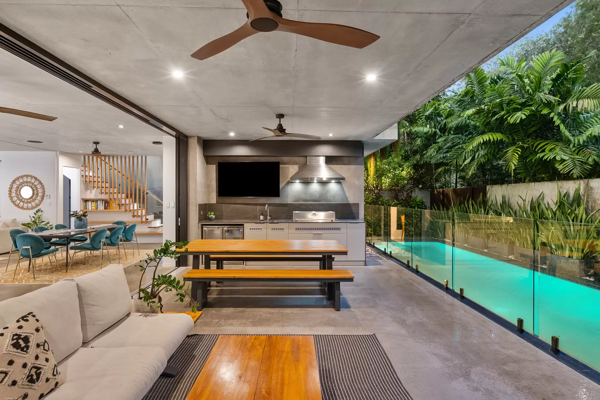 2 Beryl Street, Port Douglas For Sale by Queensland Sotheby's International Realty - image 1