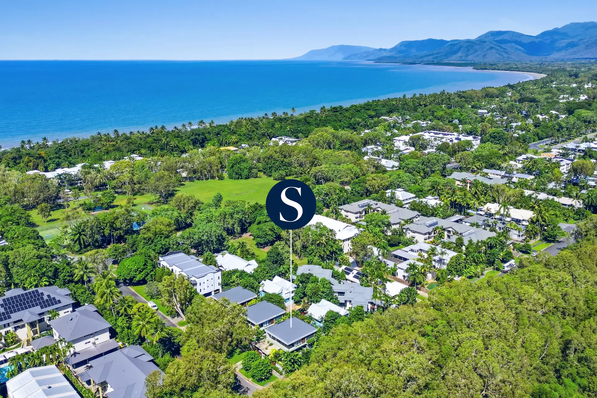 2 Beryl Street, Port Douglas For Sale by Queensland Sotheby's International Realty - image 1