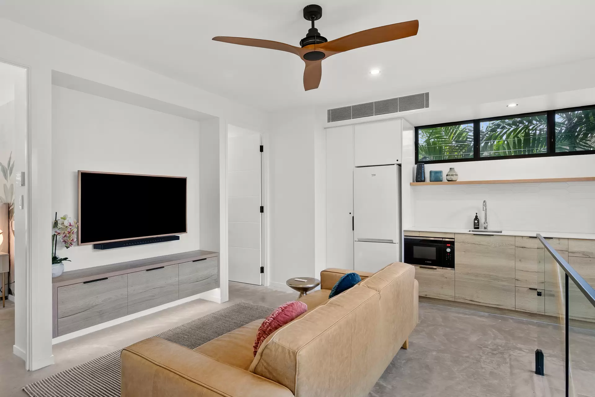 2 Beryl Street, Port Douglas For Sale by Queensland Sotheby's International Realty - image 1
