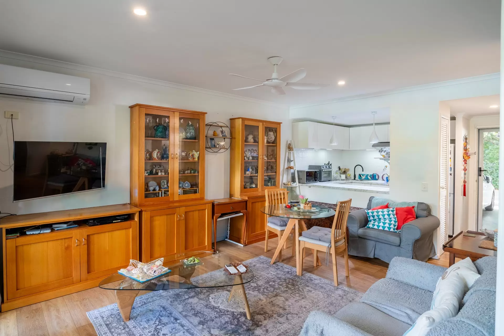 16/2 Erromango Drive, Jubilee Pocket Sold by Queensland Sotheby's International Realty - image 1