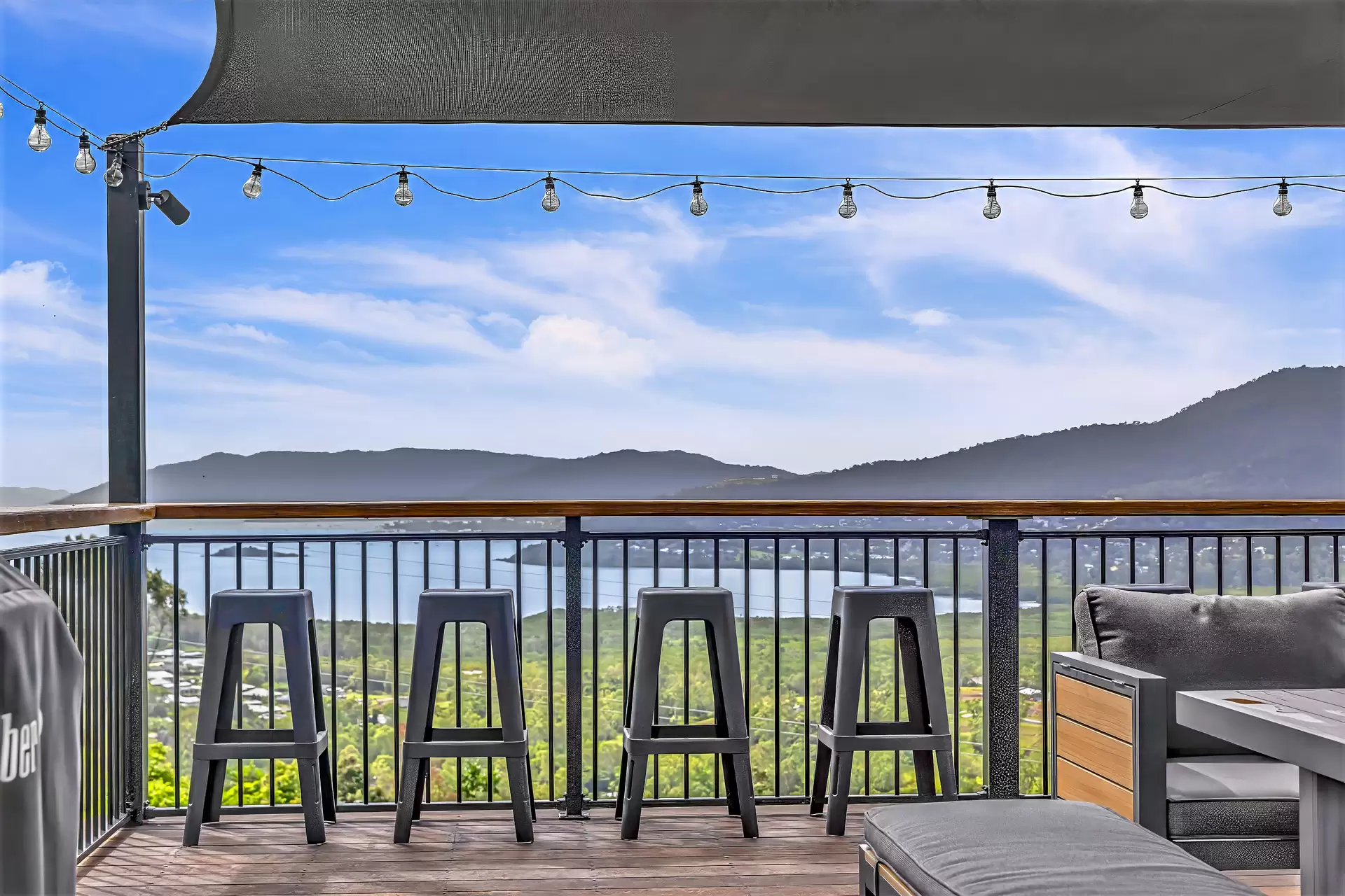 71 Black Road, Riordanvale Sold by Queensland Sotheby's International Realty - image 1