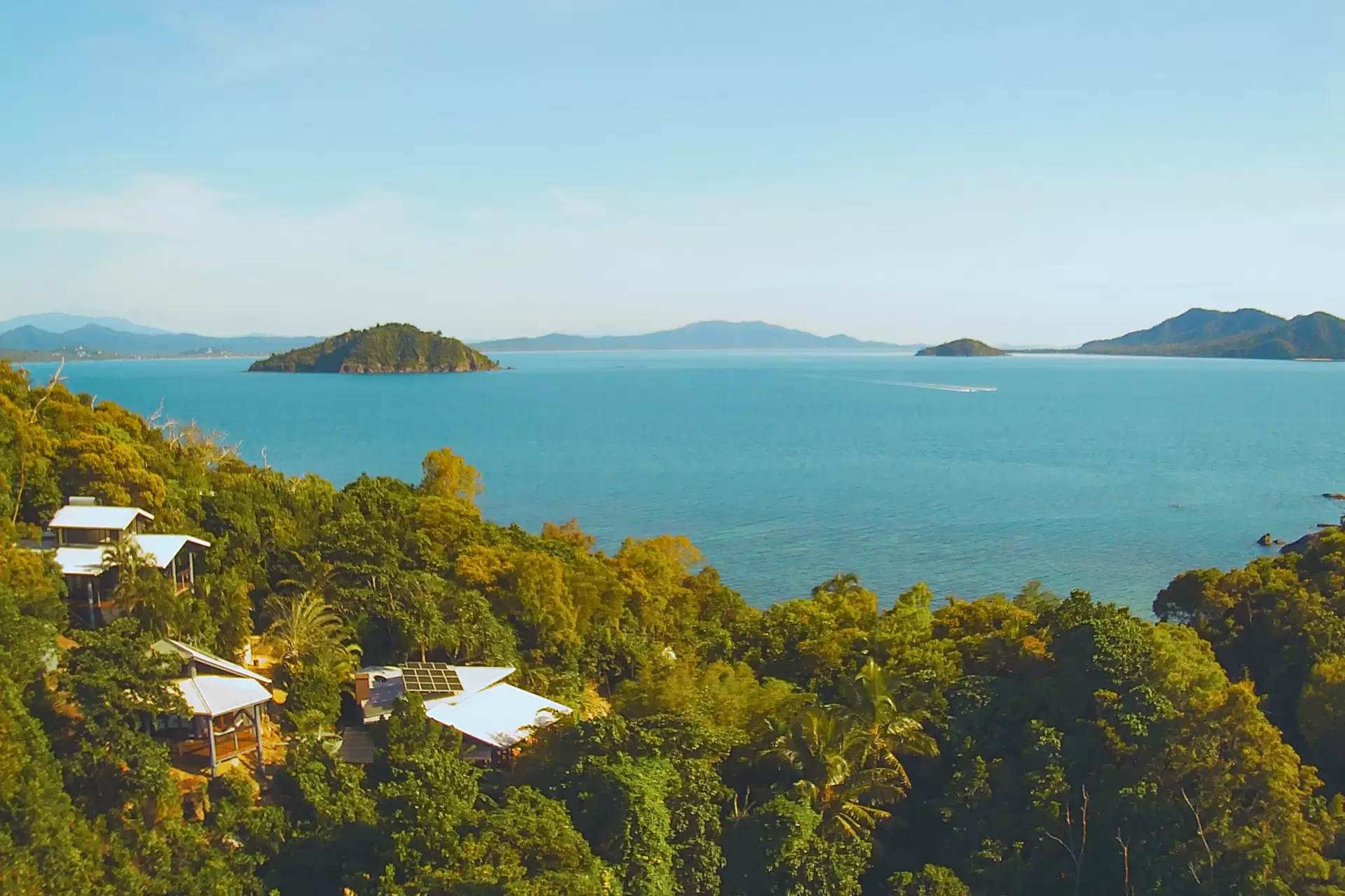 Lot 10 Bedarra Island, Dunk For Sale by  - image 1
