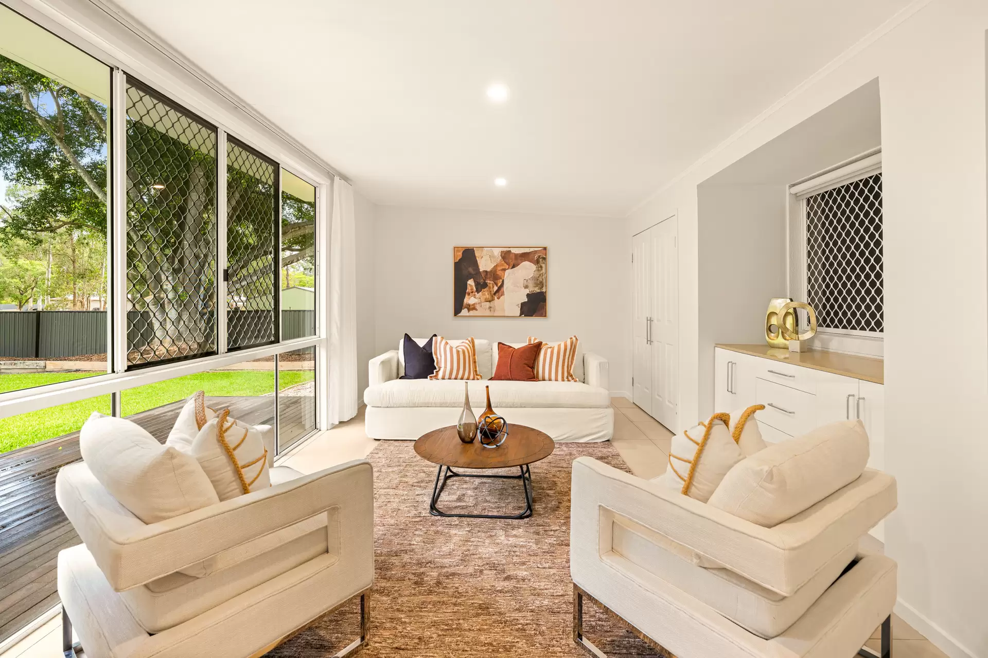 33 Boston Road, Belmont For Sale by Queensland Sotheby's International Realty - image 1