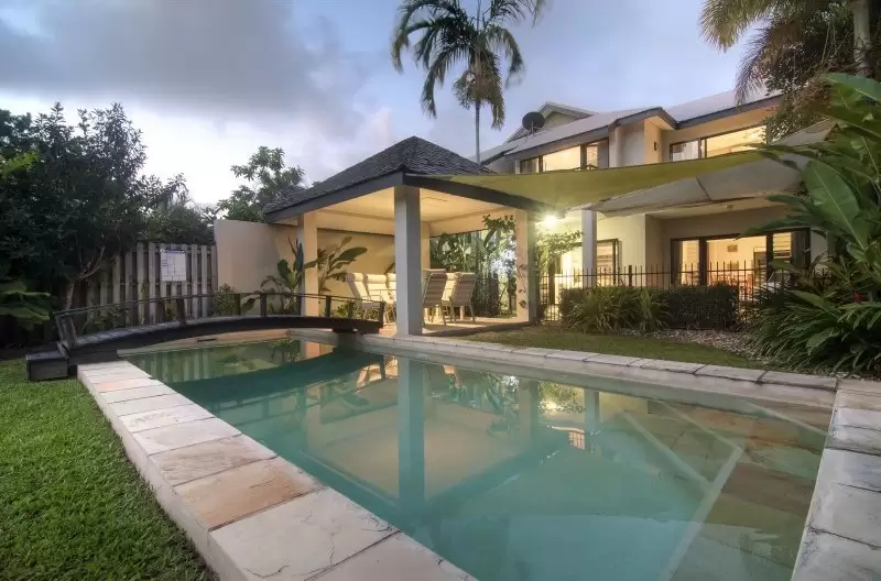 2/11-17 St Crispins Avenue, Port Douglas Sold by Queensland Sotheby's International Realty