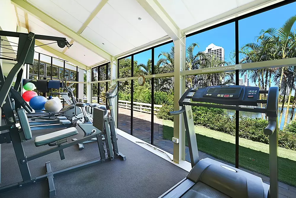 12/2 Admiralty Drive, Paradise Waters Sold by  - image 1