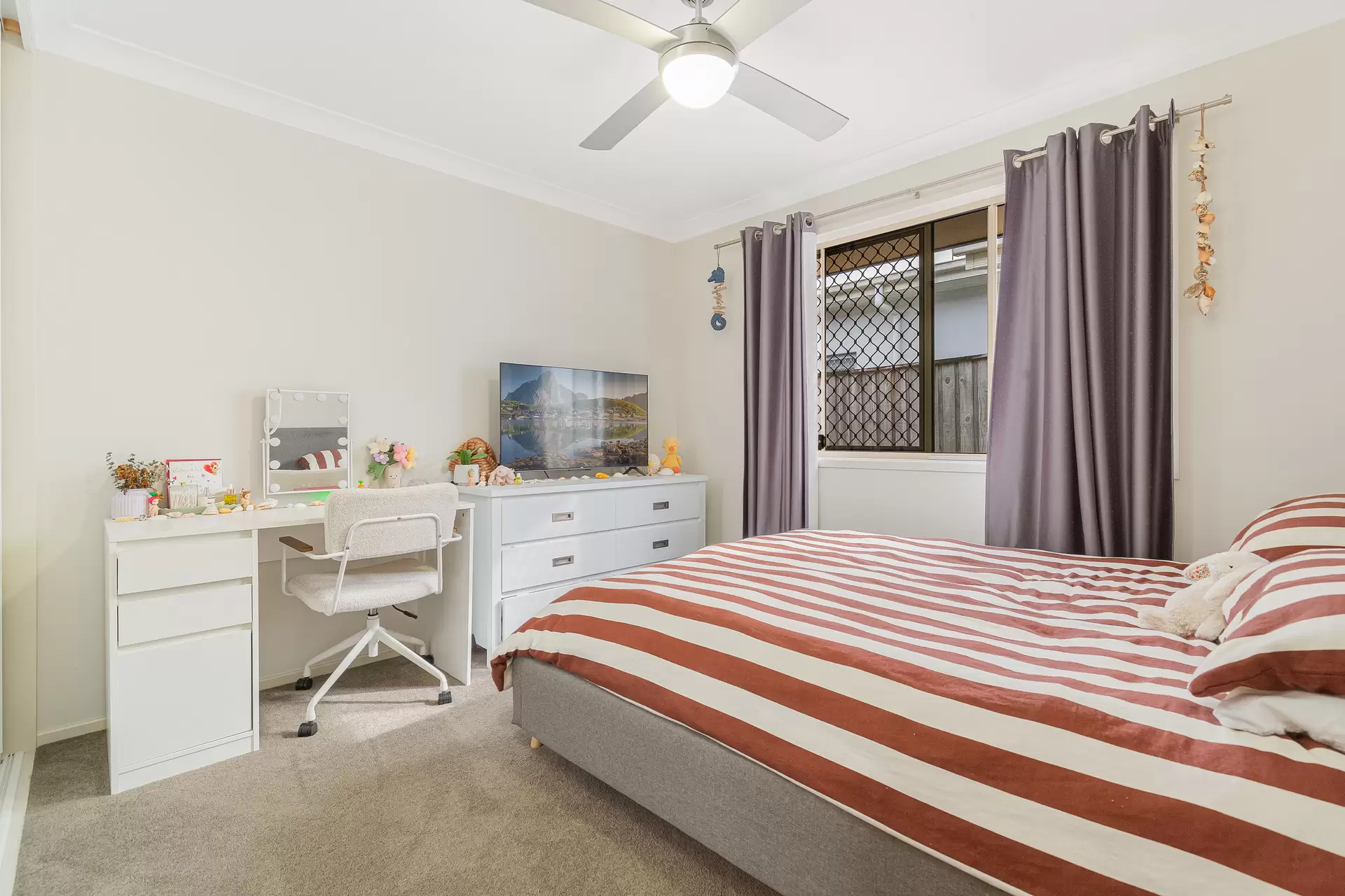 28 Butternut Circuit, Thornlands Sold by Queensland Sotheby's International Realty - image 1