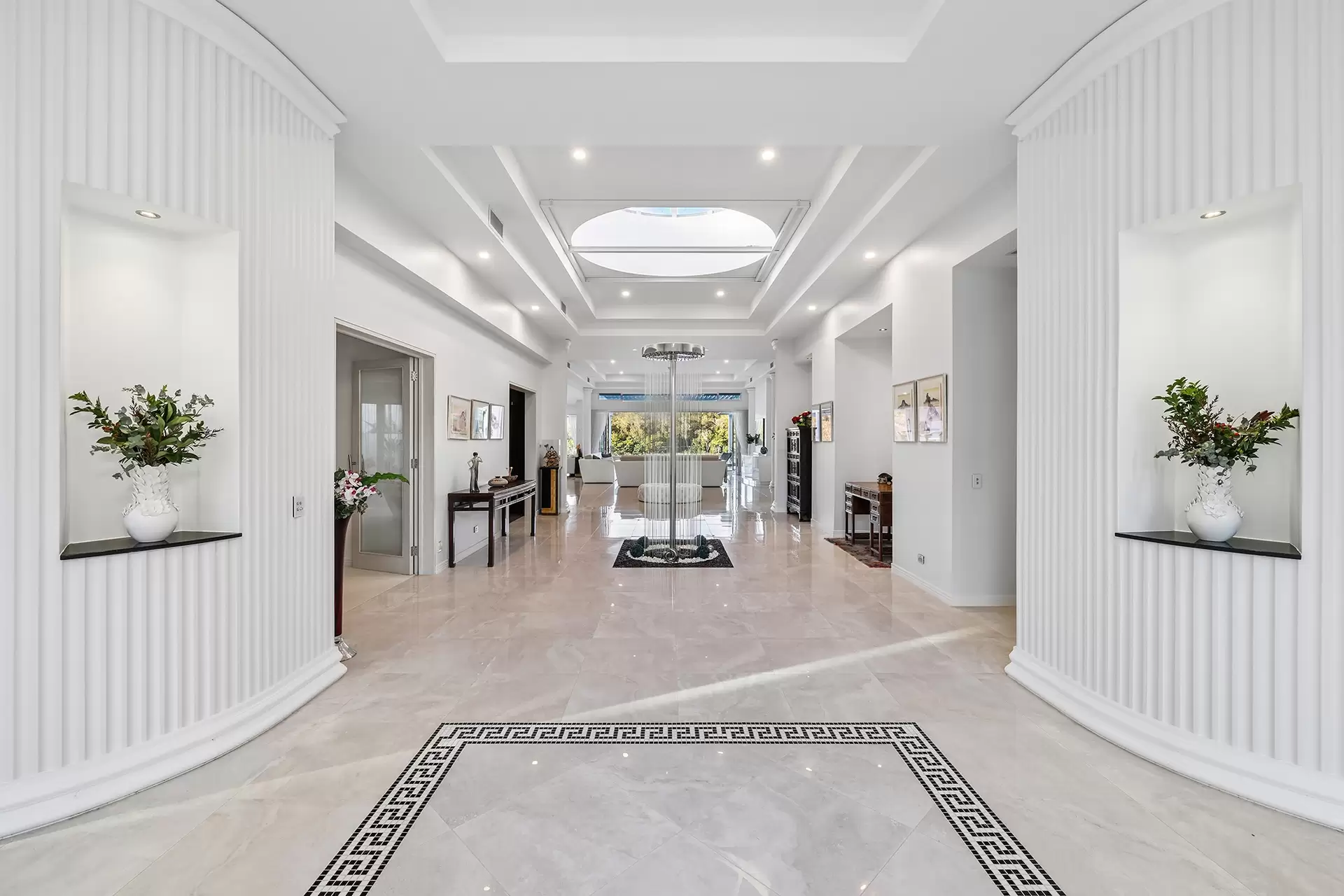 5691 Anchorage Terrace, Sanctuary Cove For Sale by Queensland Sotheby's International Realty - image 1