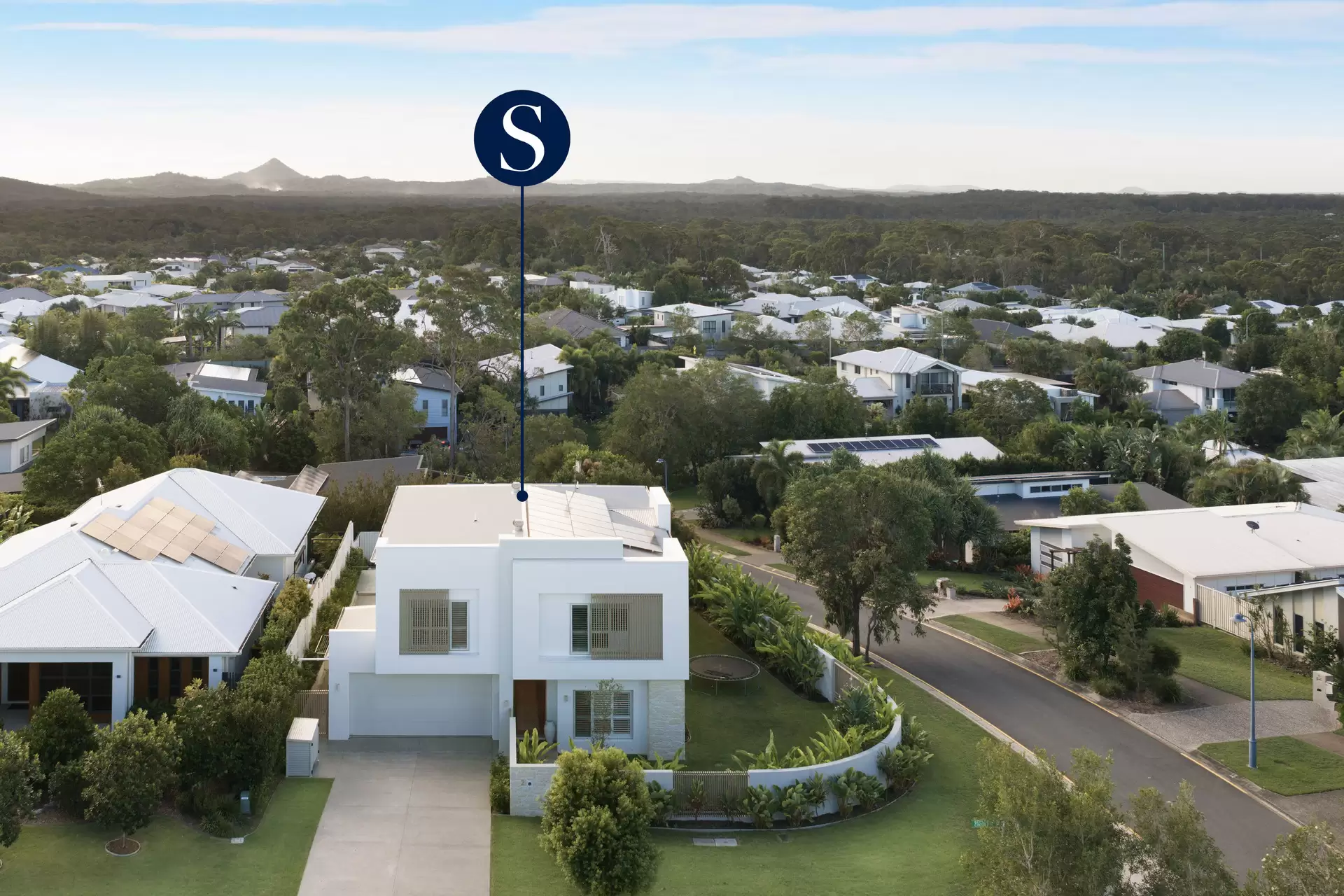 2 Bronze Wing Circuit, Peregian Springs Sold by Queensland Sotheby's International Realty - image 1